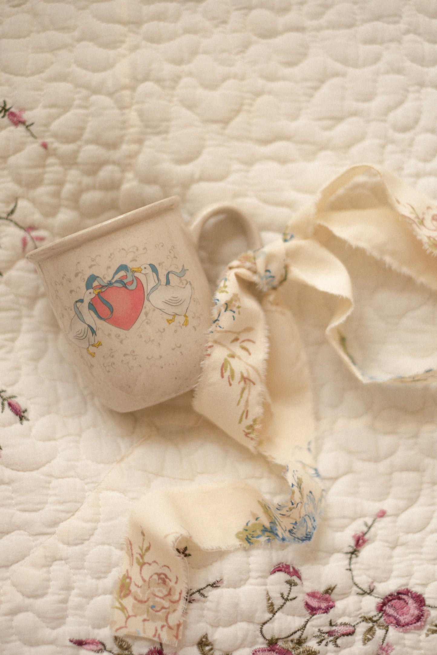 Vintage ceramic heart goose mug ♡