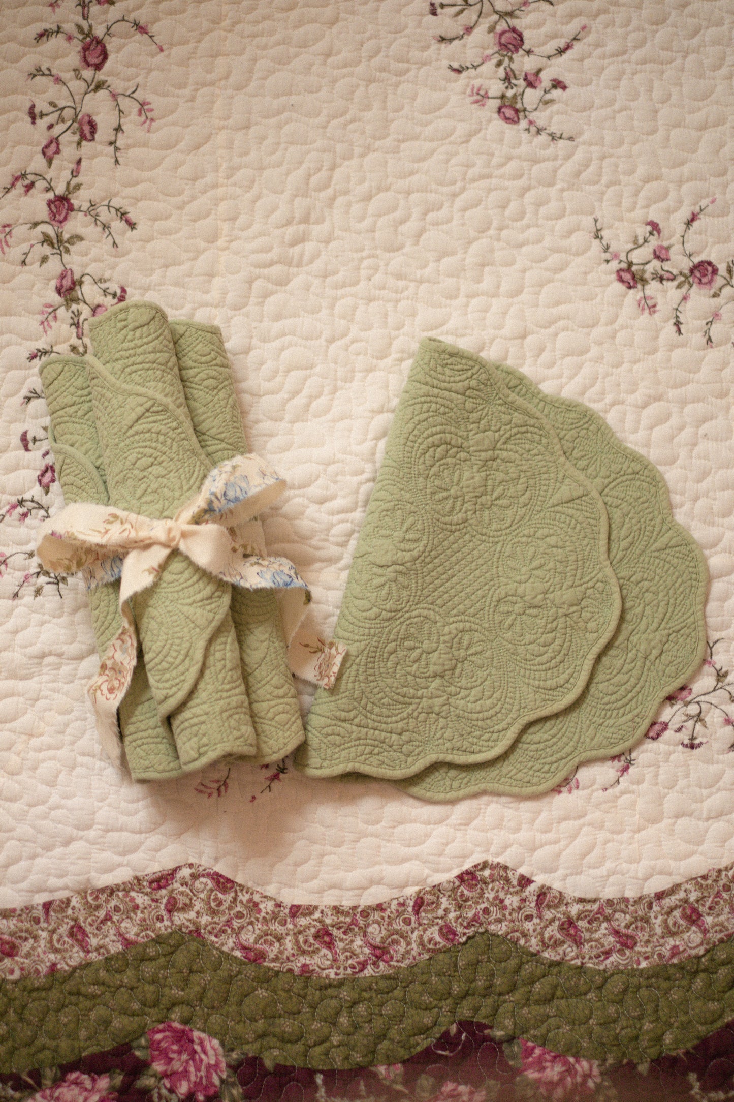 Vintage-inspired quilted placemats ♡ Set of four