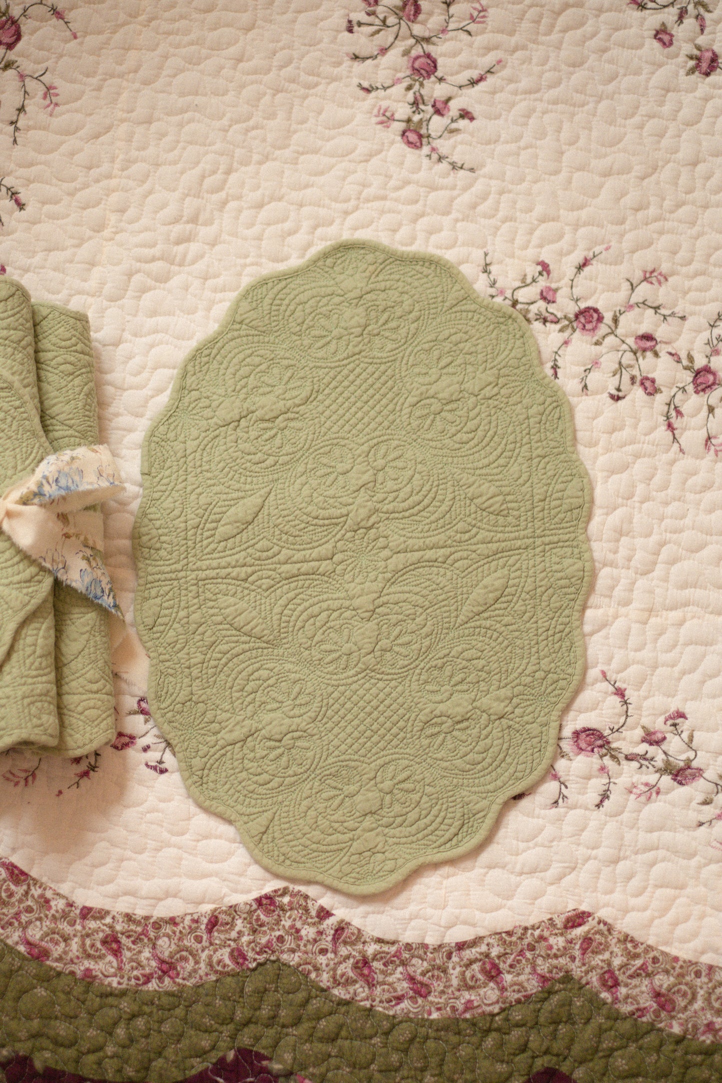 Vintage-inspired quilted placemats ♡ Set of four