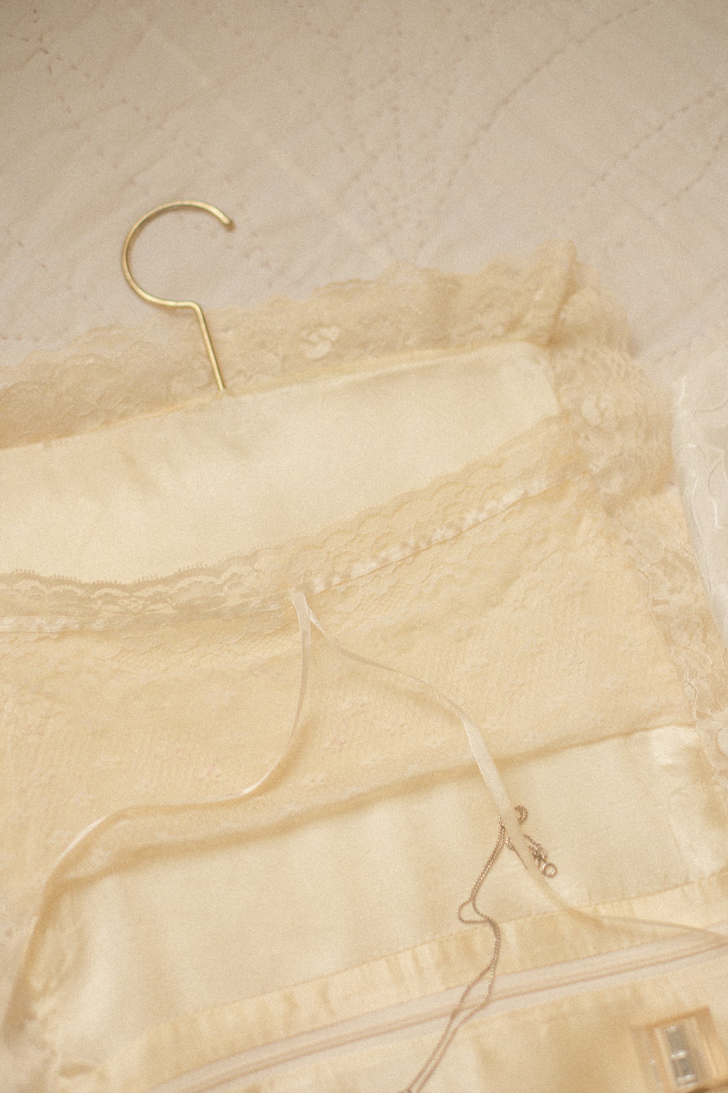 Vintage hanging satin lace trimmed organizer