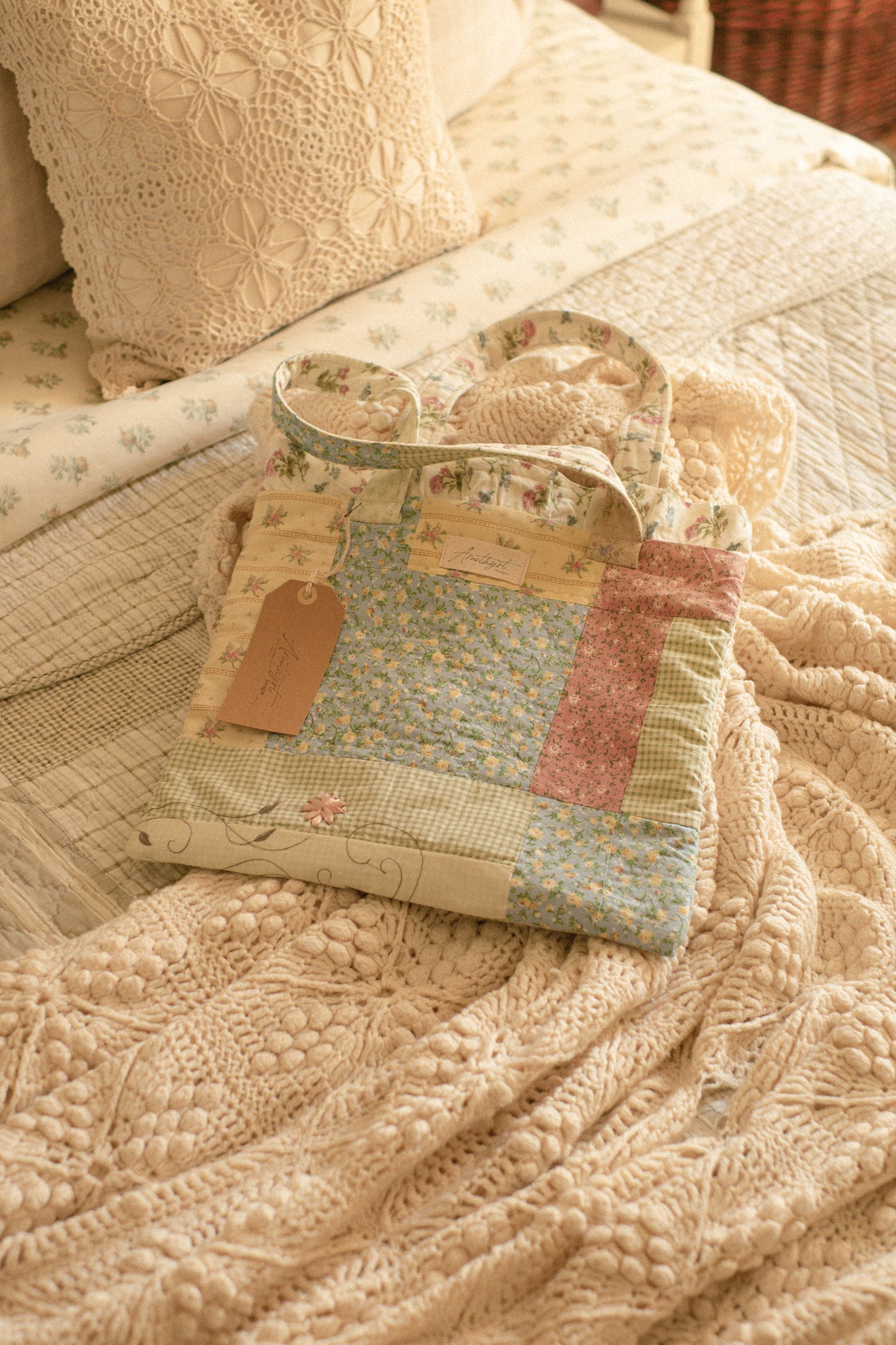 Handmade mini quilted tote bag - i smell snow