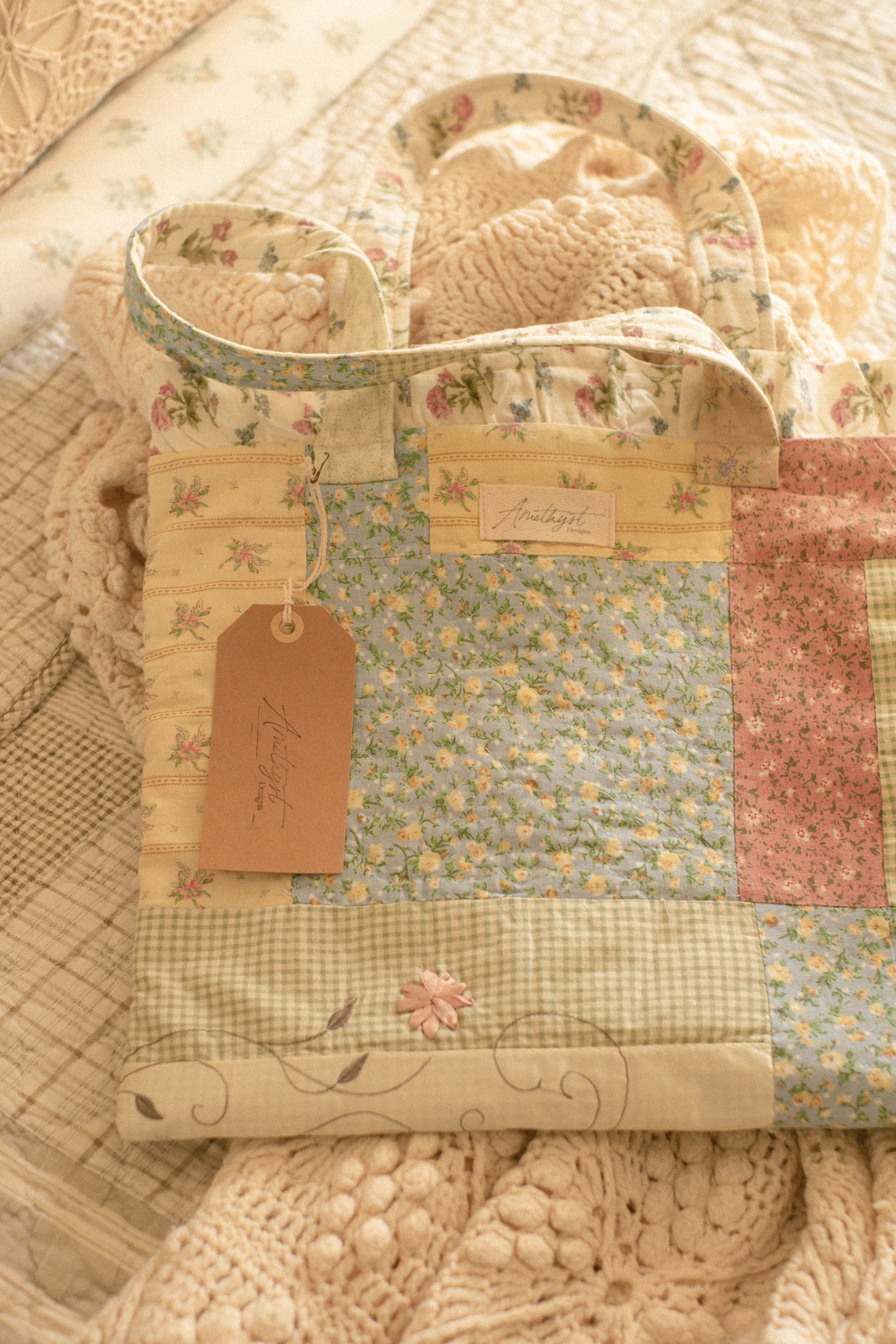 Handmade mini quilted tote bag - i smell snow