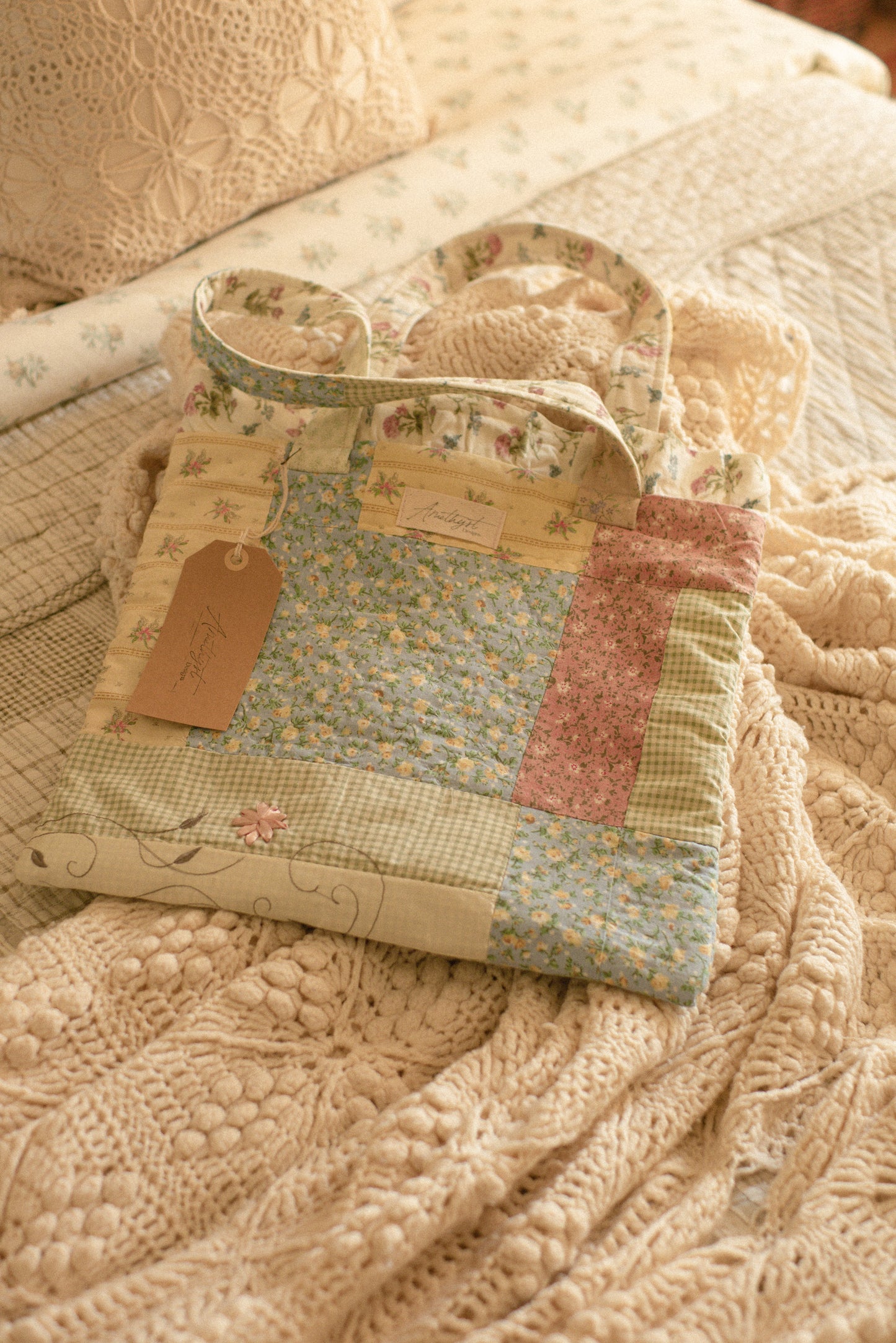 Handmade mini quilted tote bag - i smell snow