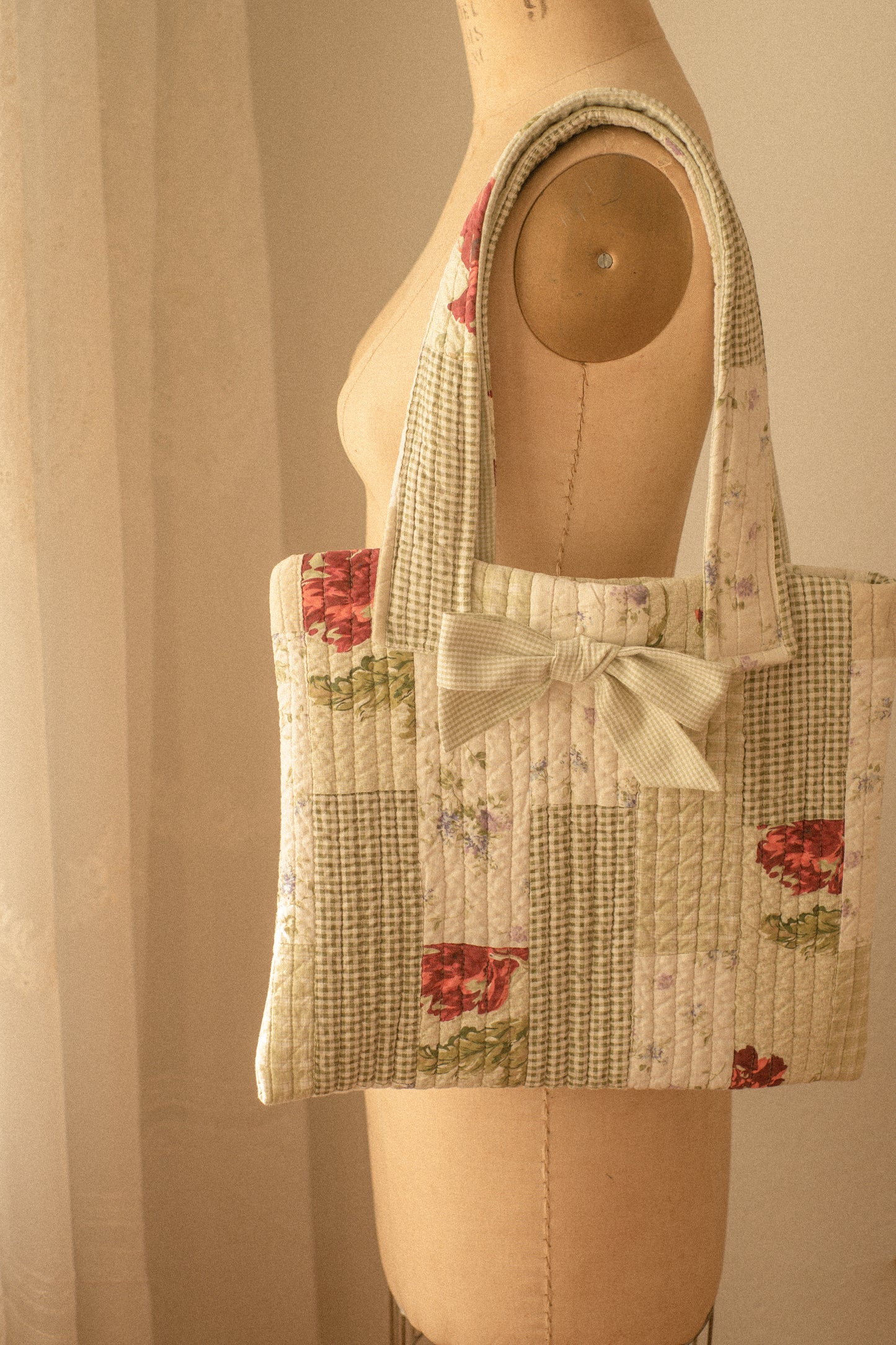 Handmade quilted mini tote bag - floral sprout