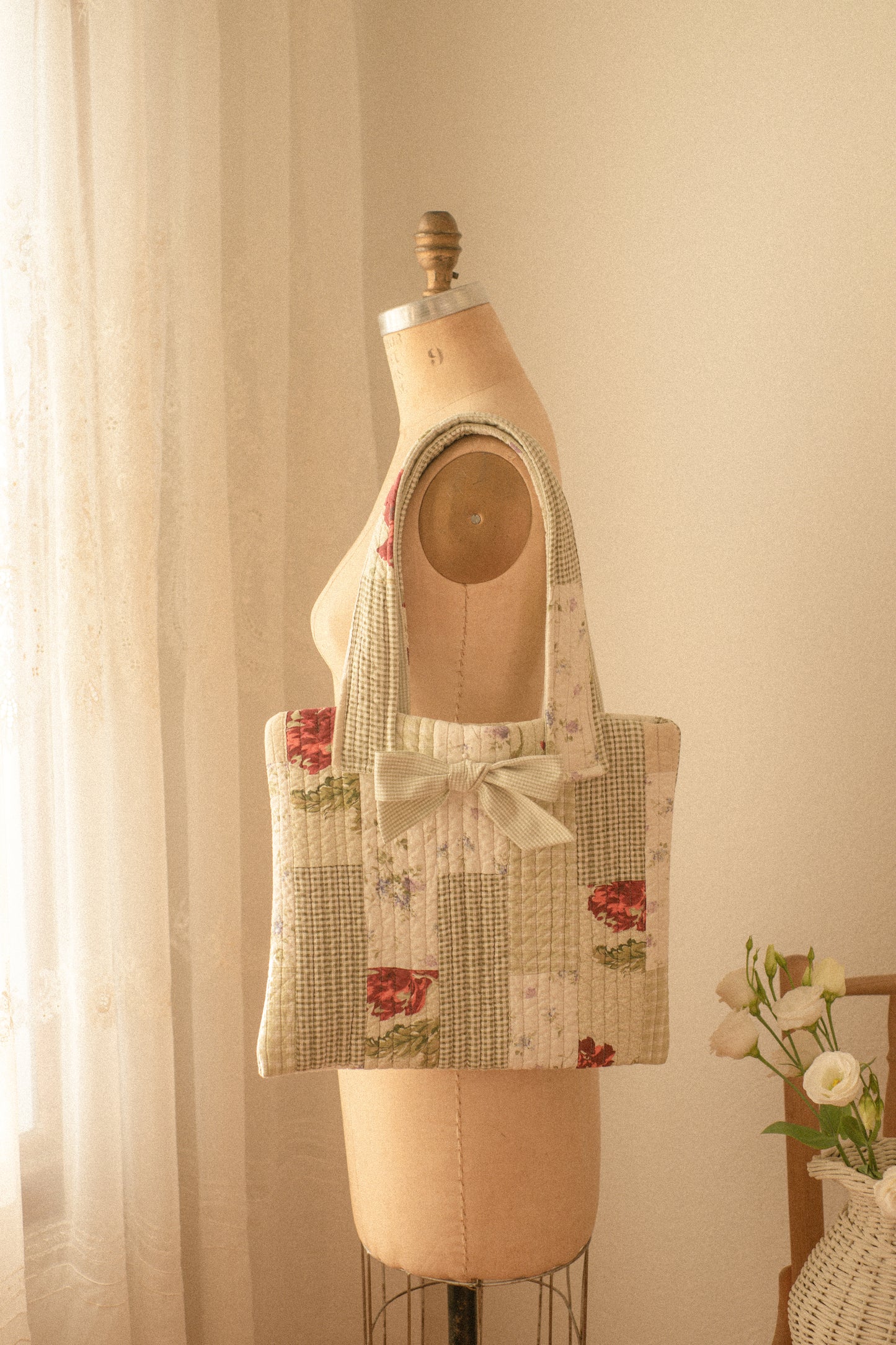 Handmade quilted mini tote bag - floral sprout
