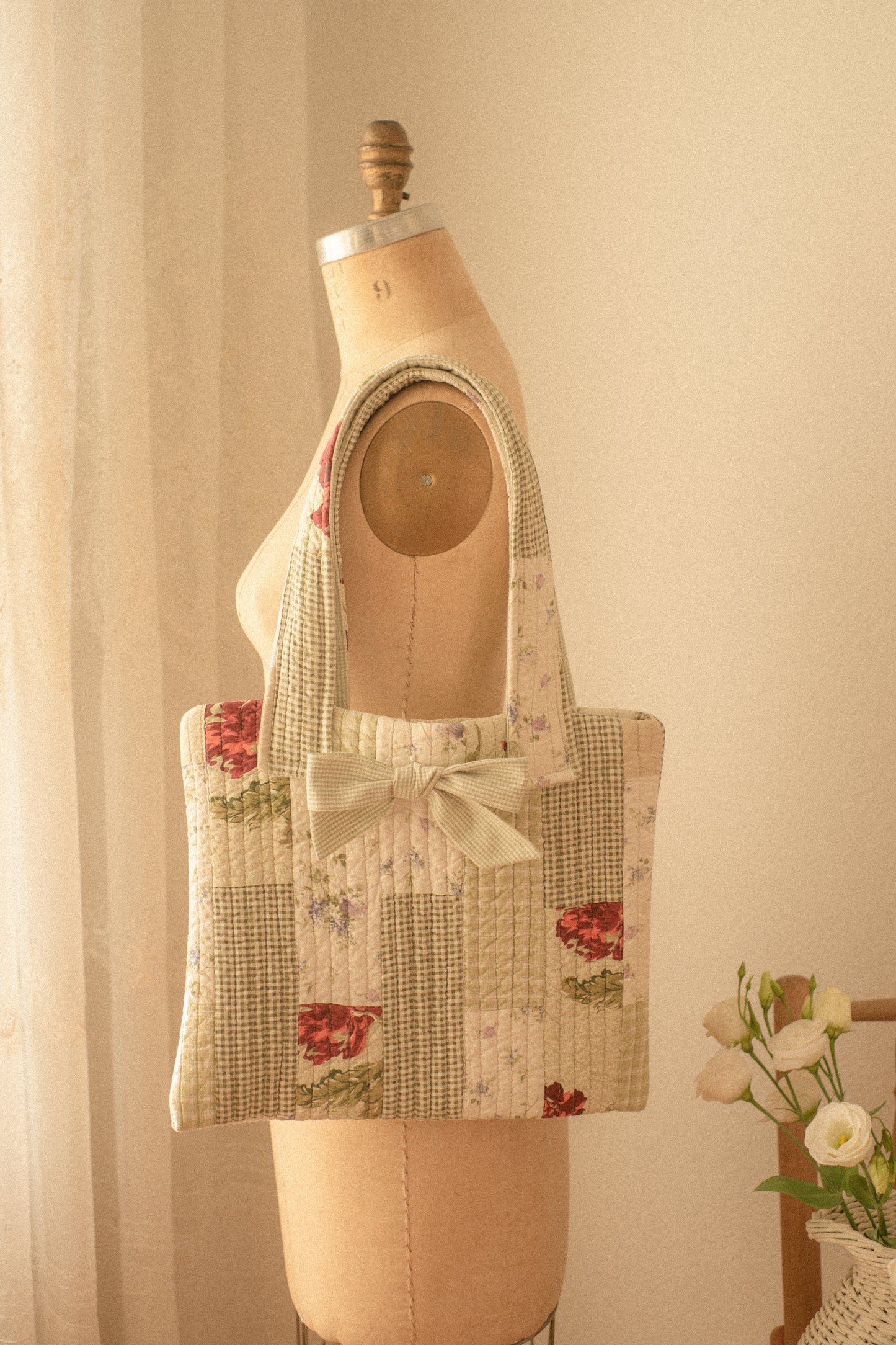 Handmade quilted mini tote bag - floral sprout
