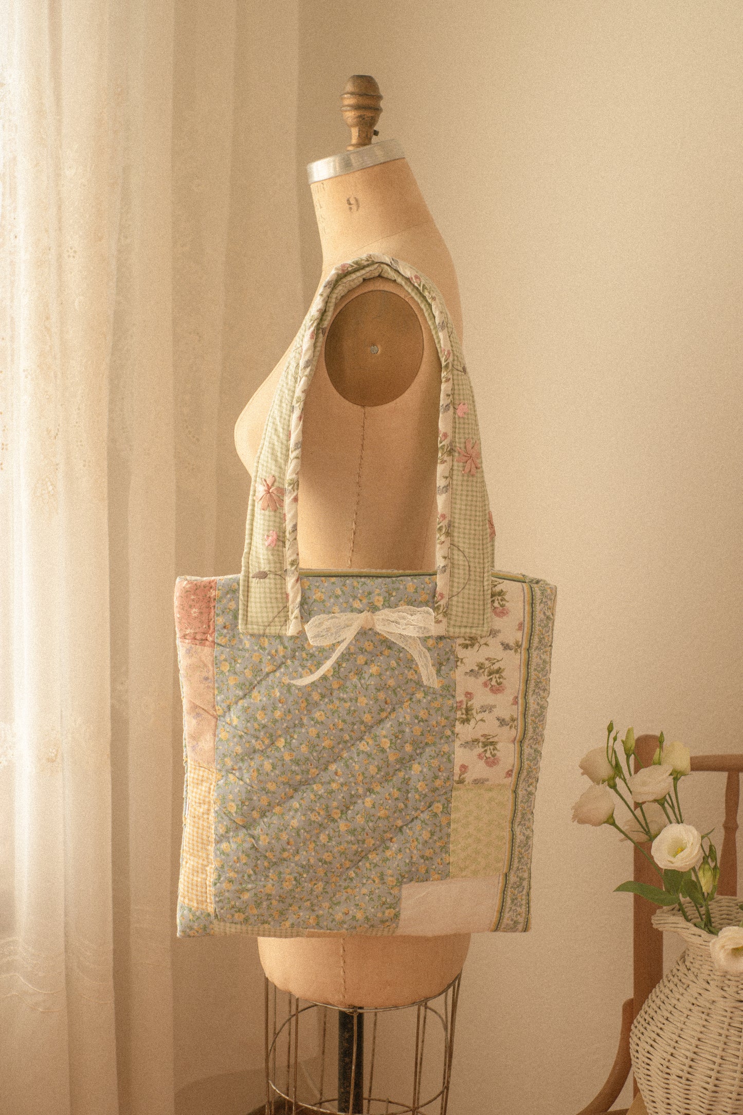 Handmade quilted mini tote bag - spring cottage