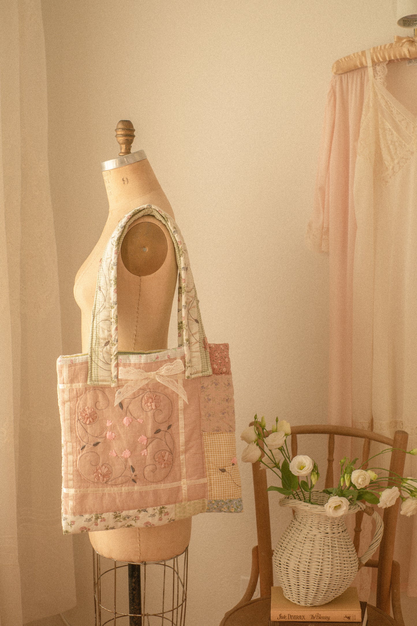 Handmade quilted mini tote bag - spring meadow