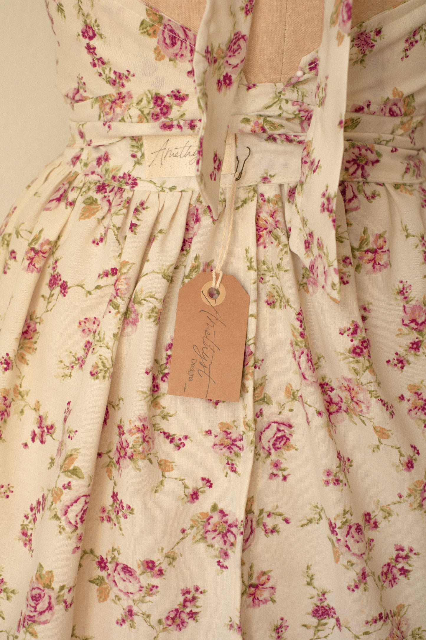 Handmade vintage floral apron set - Love letters