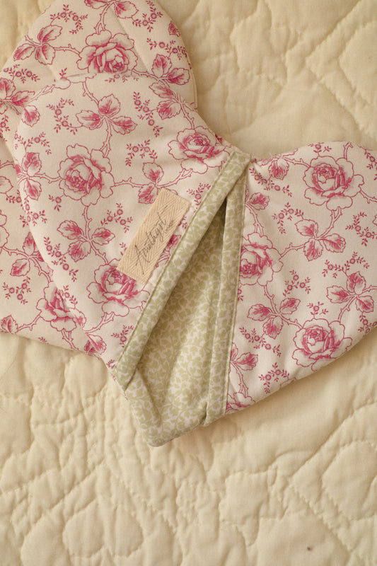 Handmade heart shaped oven mitts (pair) - Rosey