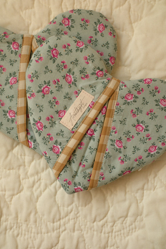 Handmade heart shaped oven mitts (pair) - Secret garden