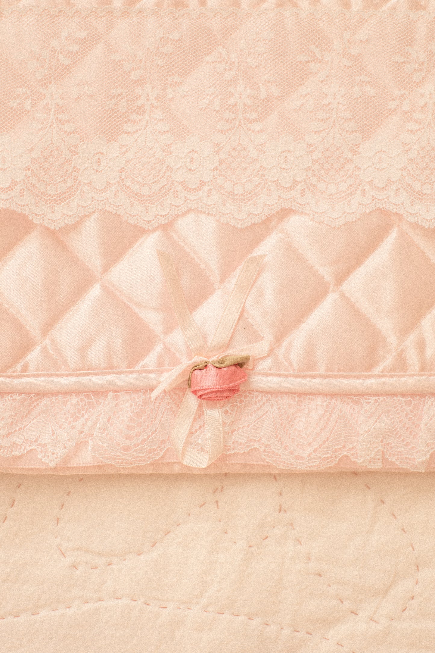 vintage rose quilted satin lace trimmed toiletry bag