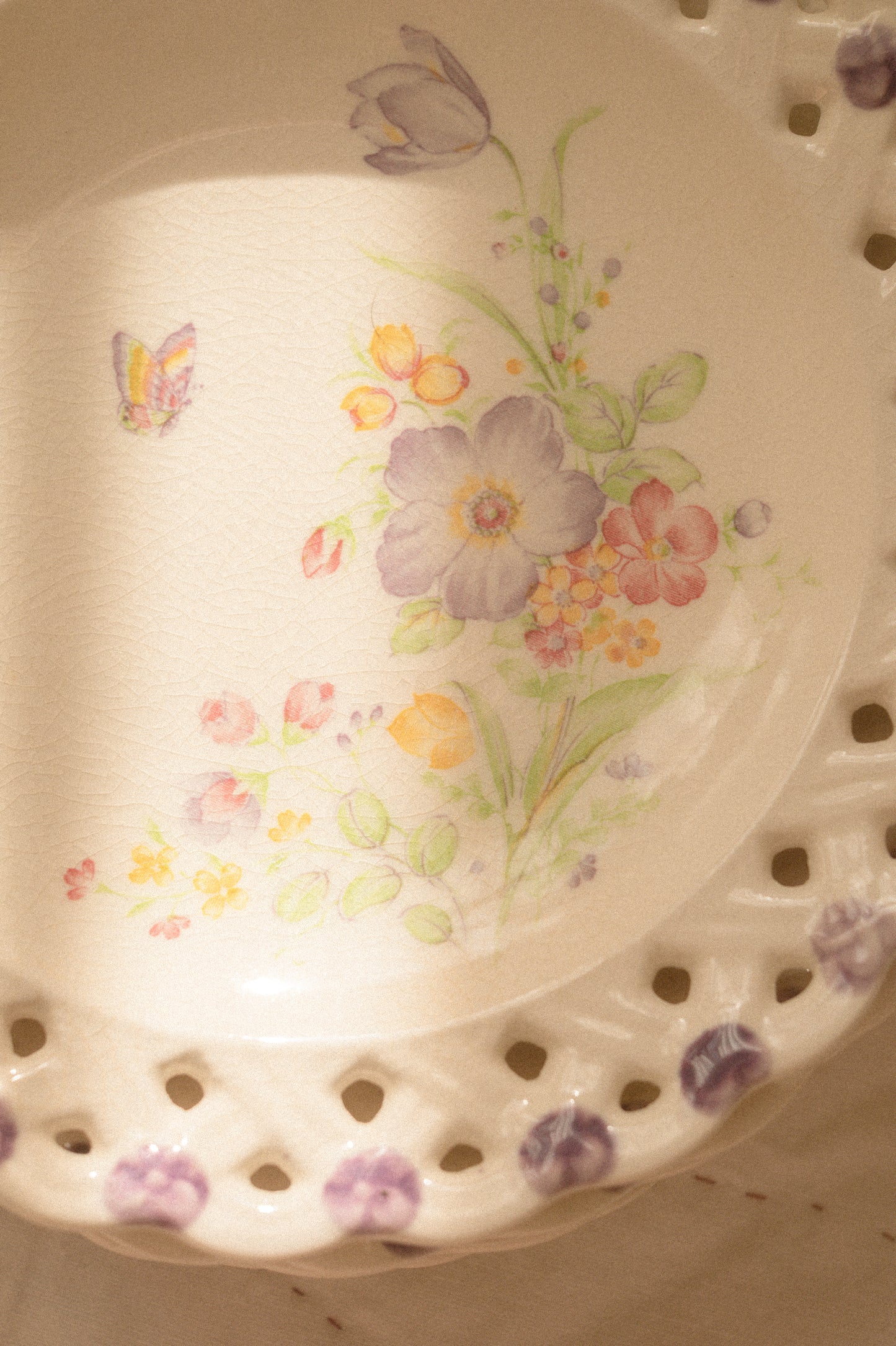 Vintage floral scalloped lace dessert plates