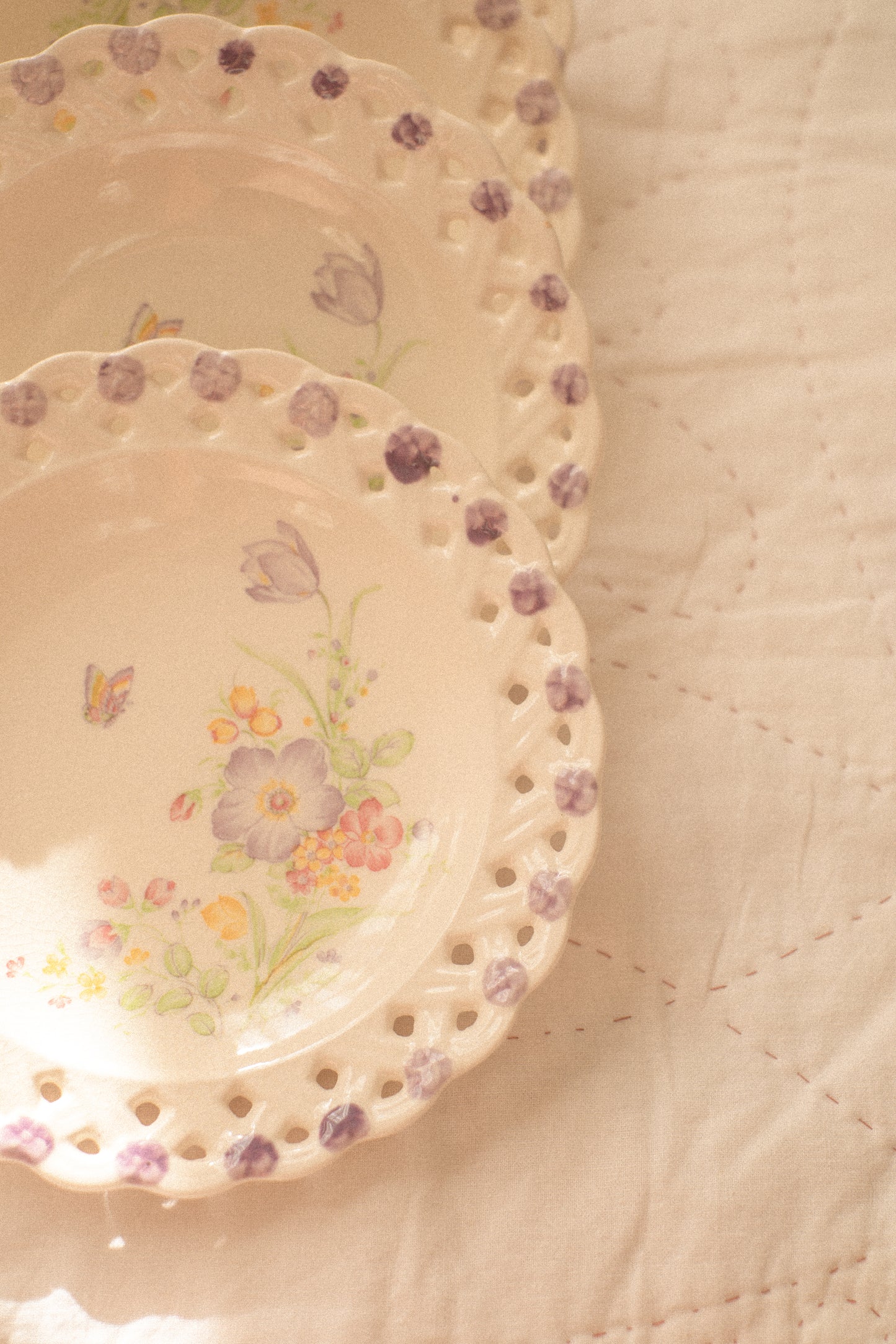 Vintage floral scalloped lace dessert plates