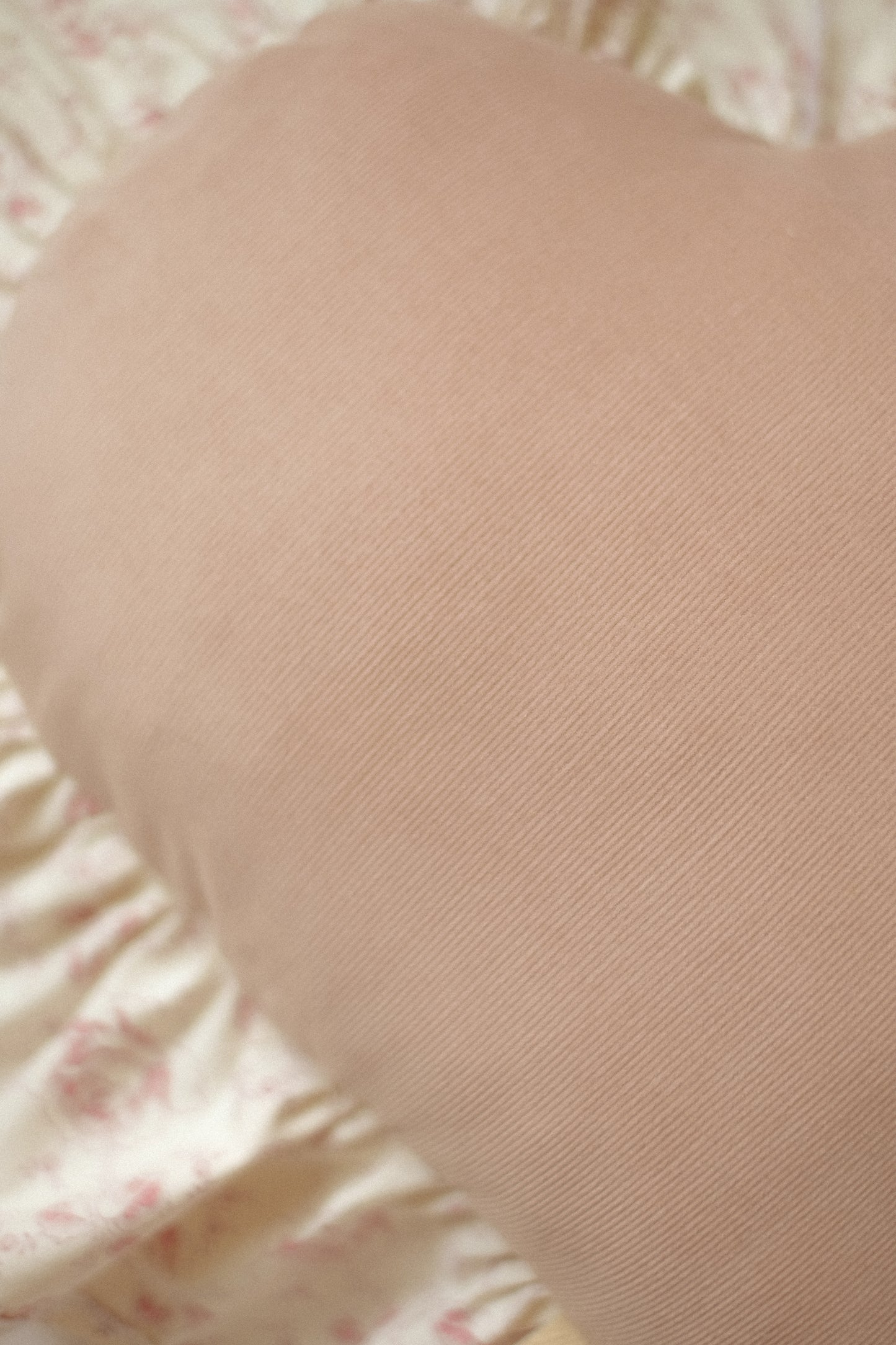 Handmade ruffled heart pillow - Rosebud♡