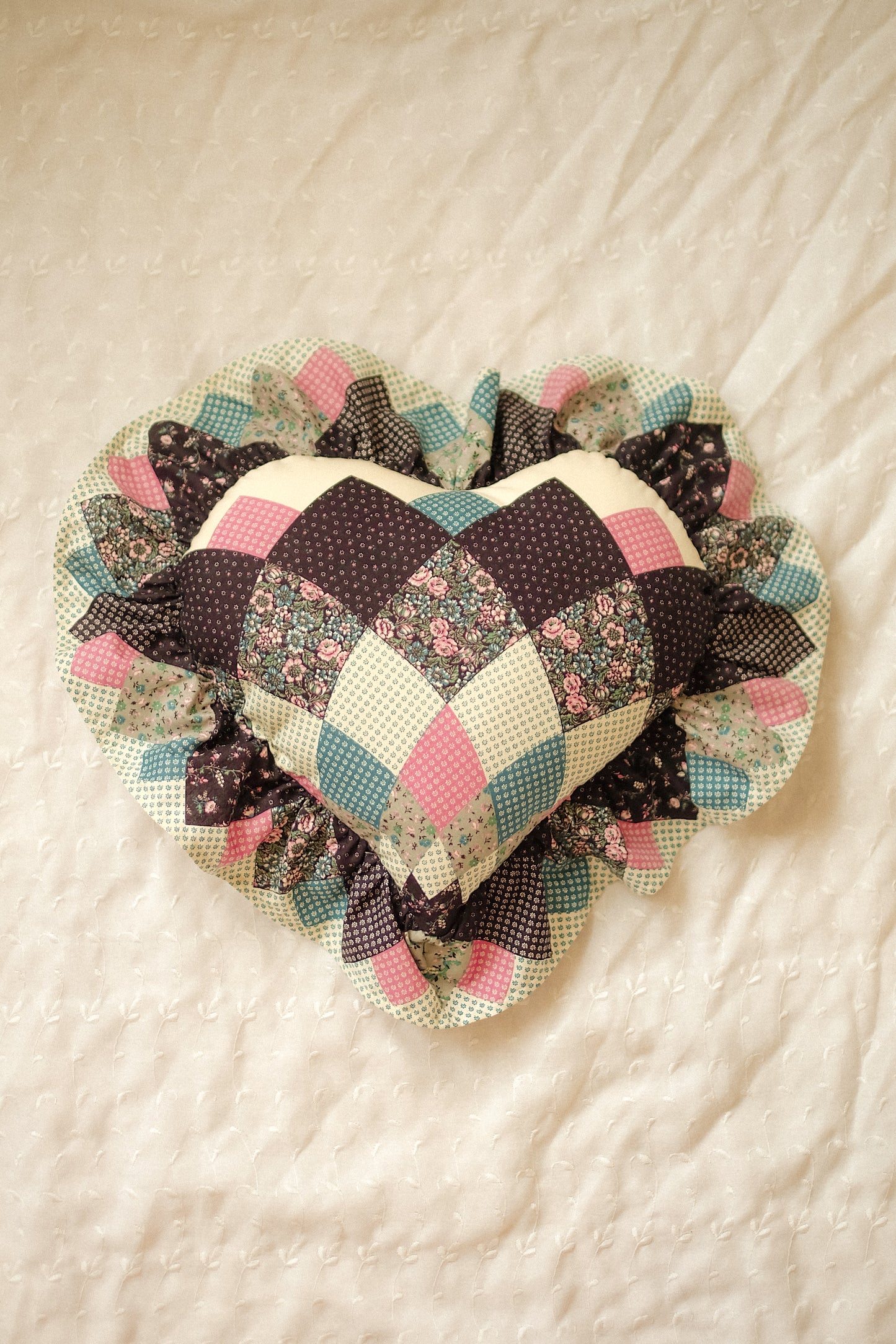 Handmade ruffled heart pillow - Granny's quilt♡
