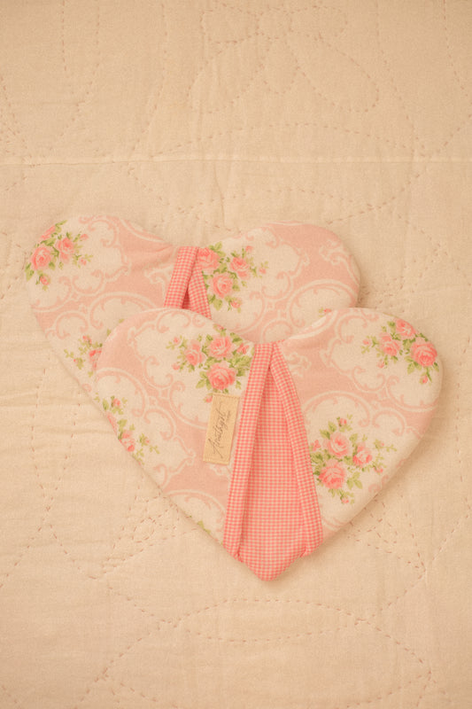 Handmade heart shaped oven mitts- pink bloom