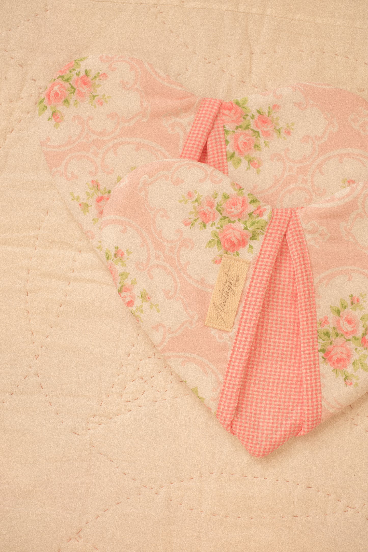 Handmade heart shaped oven mitts- pink bloom