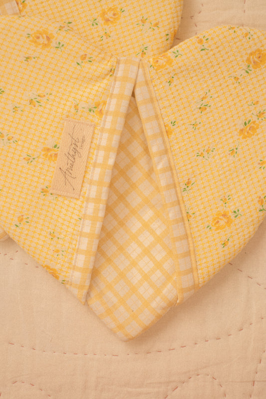 Handmade heart shaped oven mitts- honeysuckle