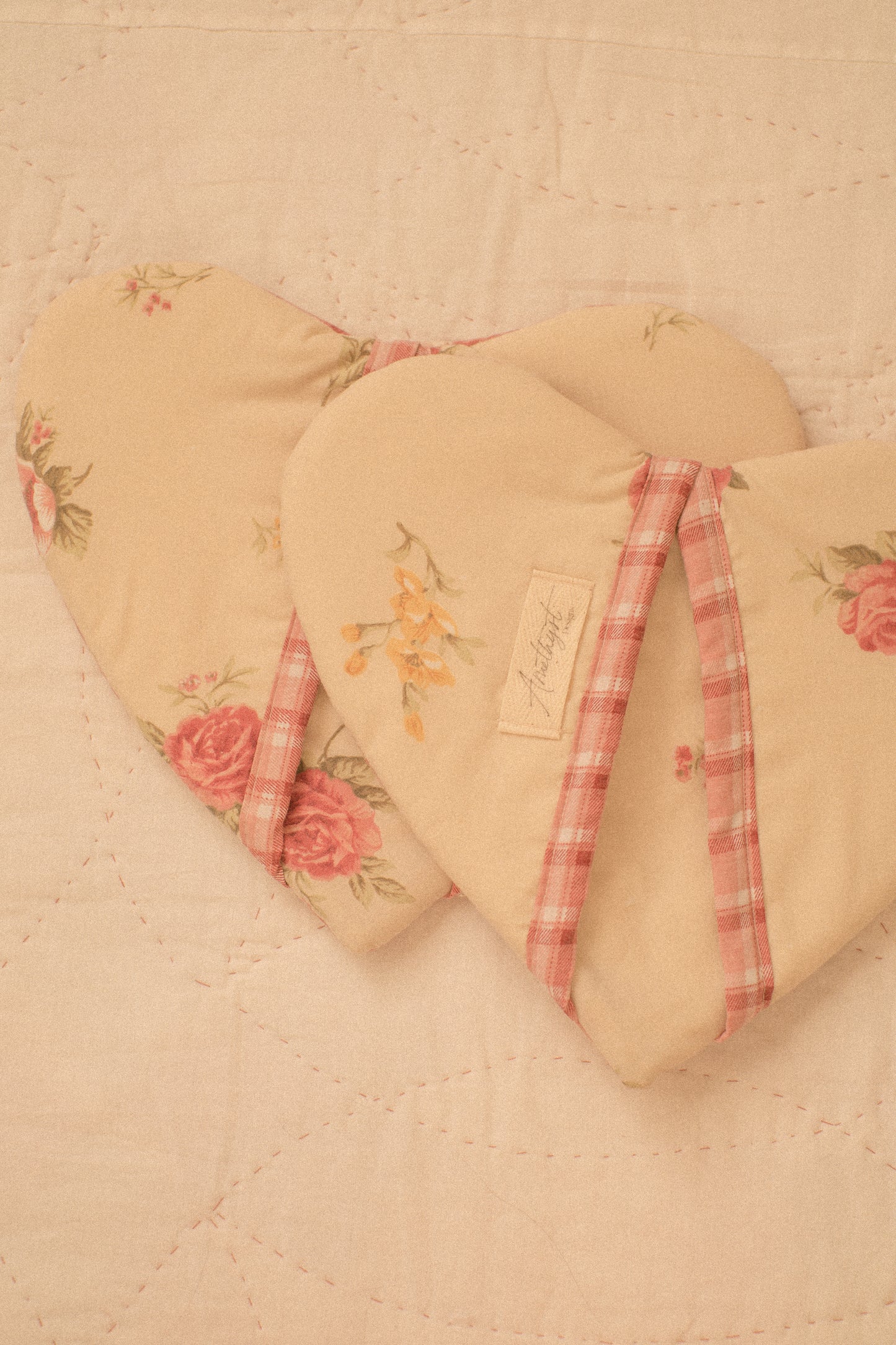Handmade heart shaped oven mitts- apple blossom
