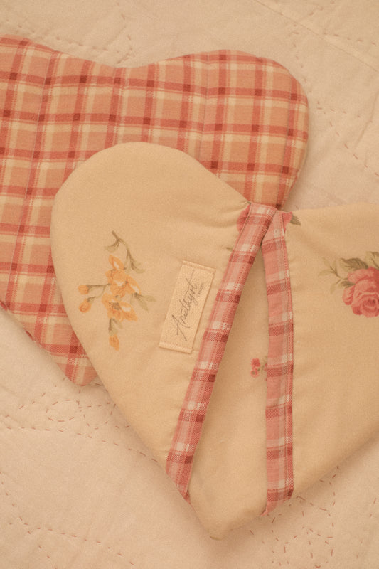 Handmade heart shaped oven mitts- apple blossom