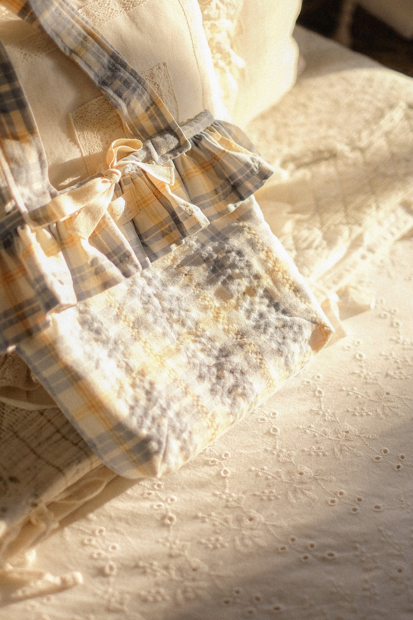 Handmade ruffled picnic tote