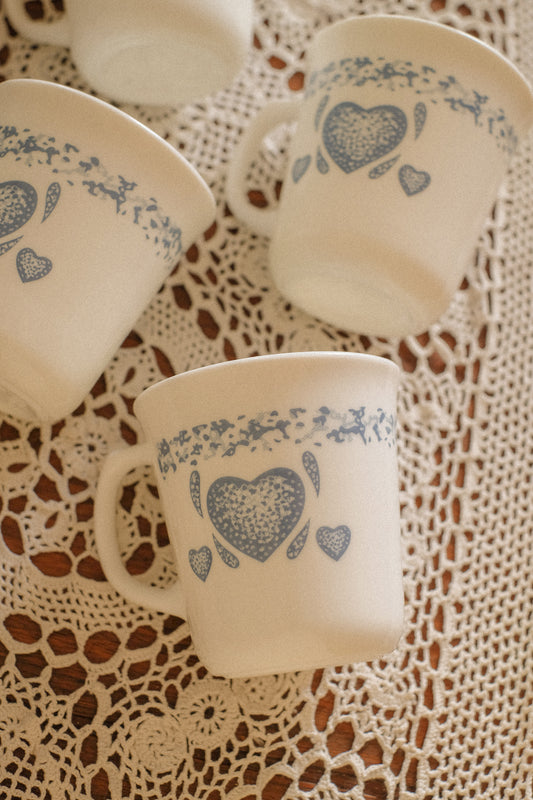 Vintage blue heart print glass cups