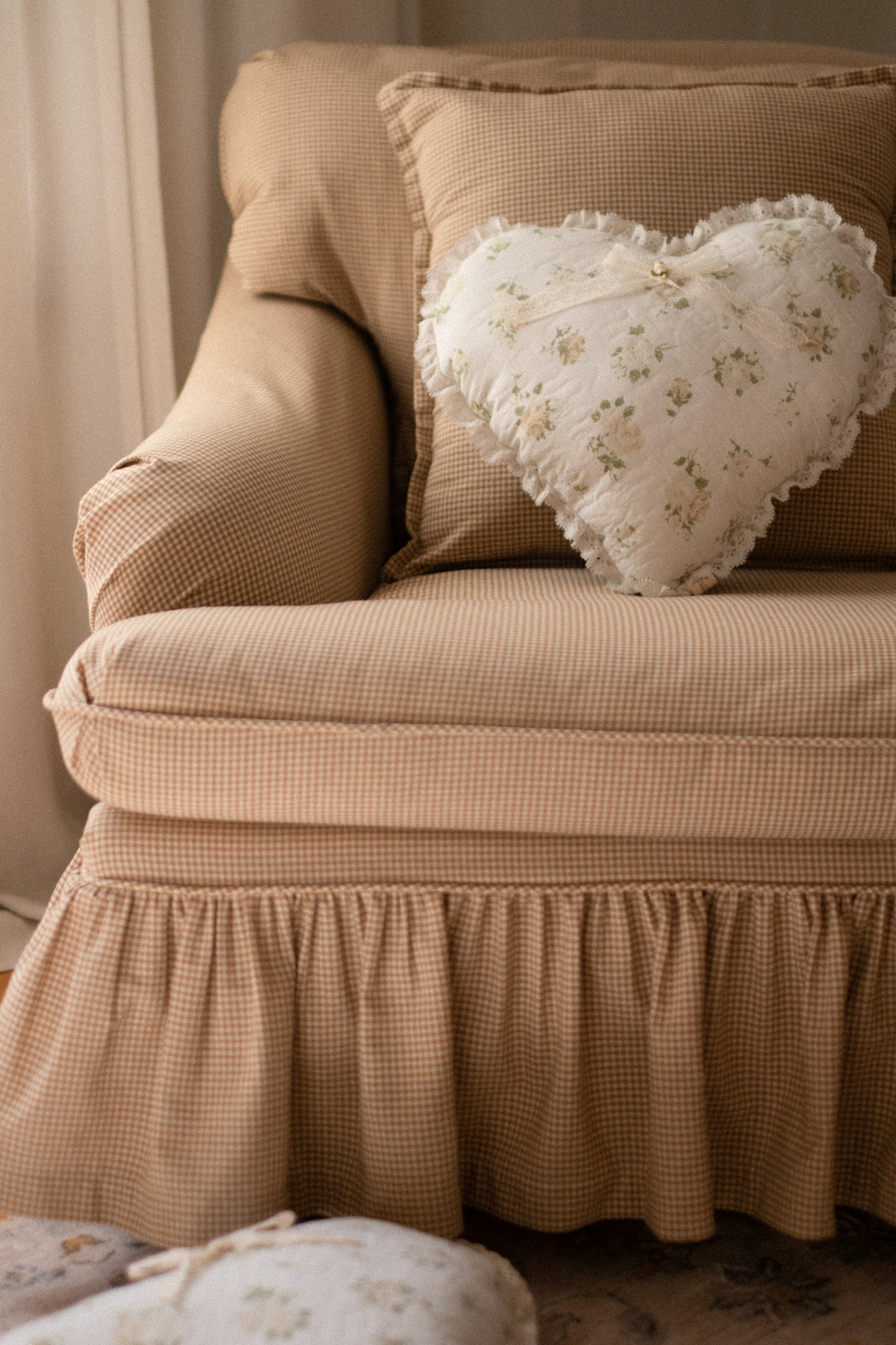Handmade ruffled heart pillow - Jane