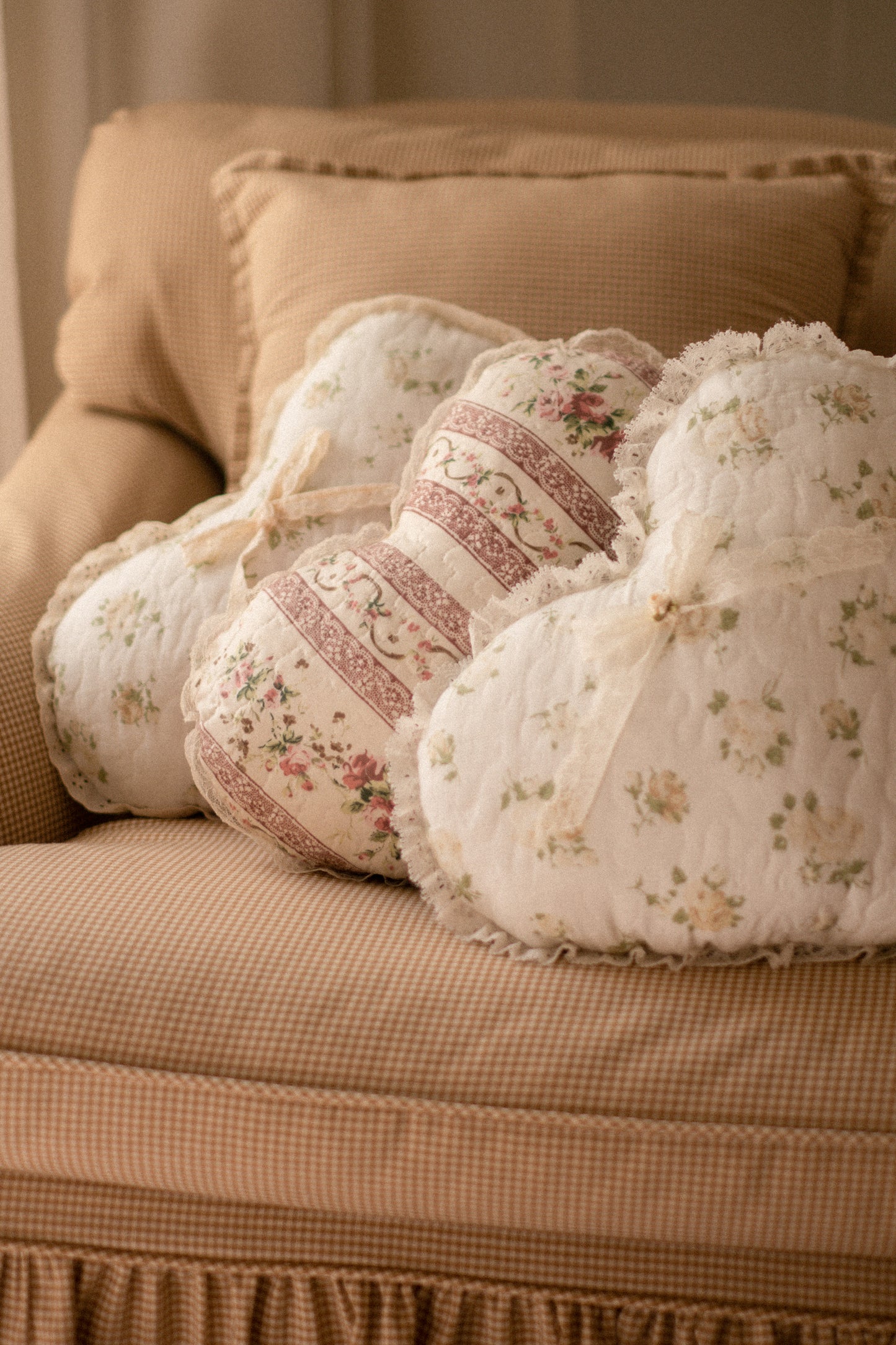 Handmade ruffled heart pillow - Anne
