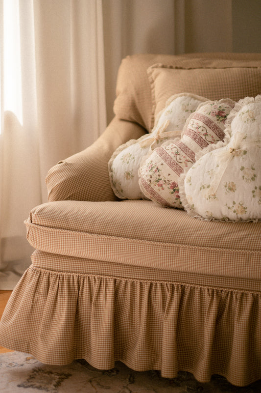 Handmade ruffled heart pillow - Anne