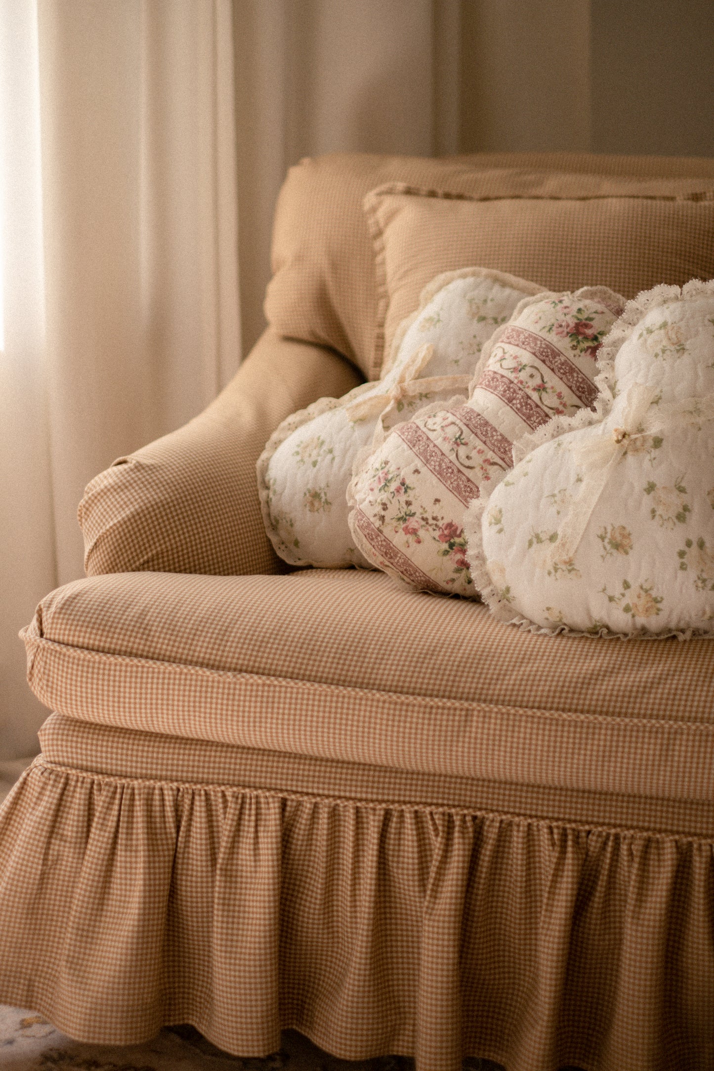 Handmade ruffled heart pillow - Jane