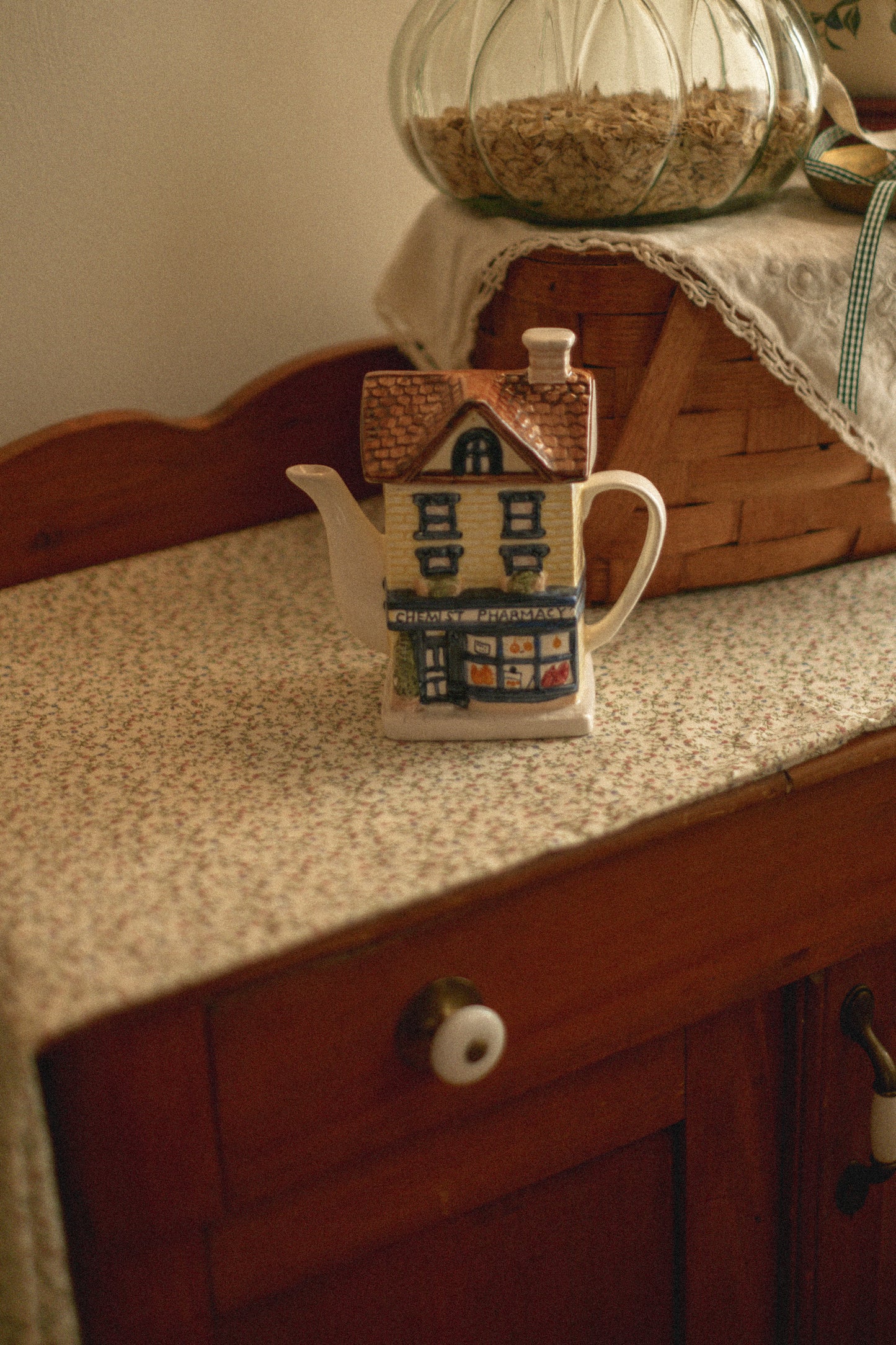 Vintage little house tea pot