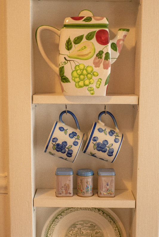 Vintage fruity hand painted ceramic tea pot vase 🍒