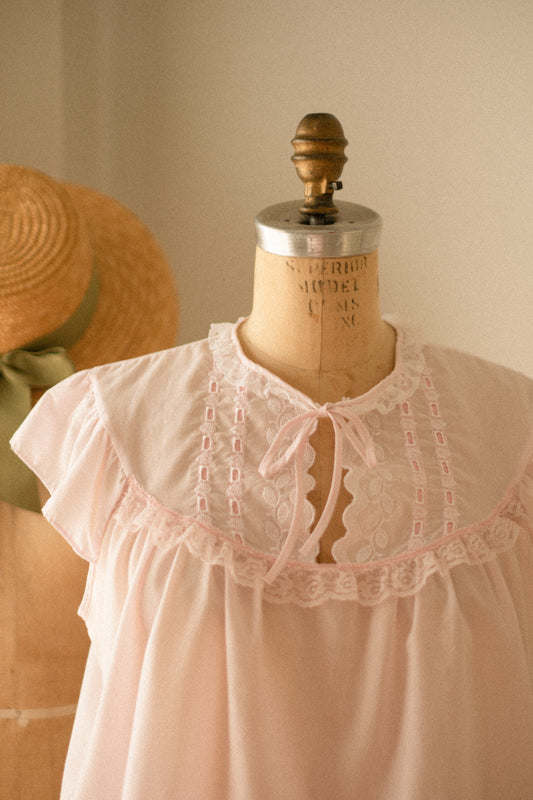 Vintage pink lacy pyjama set