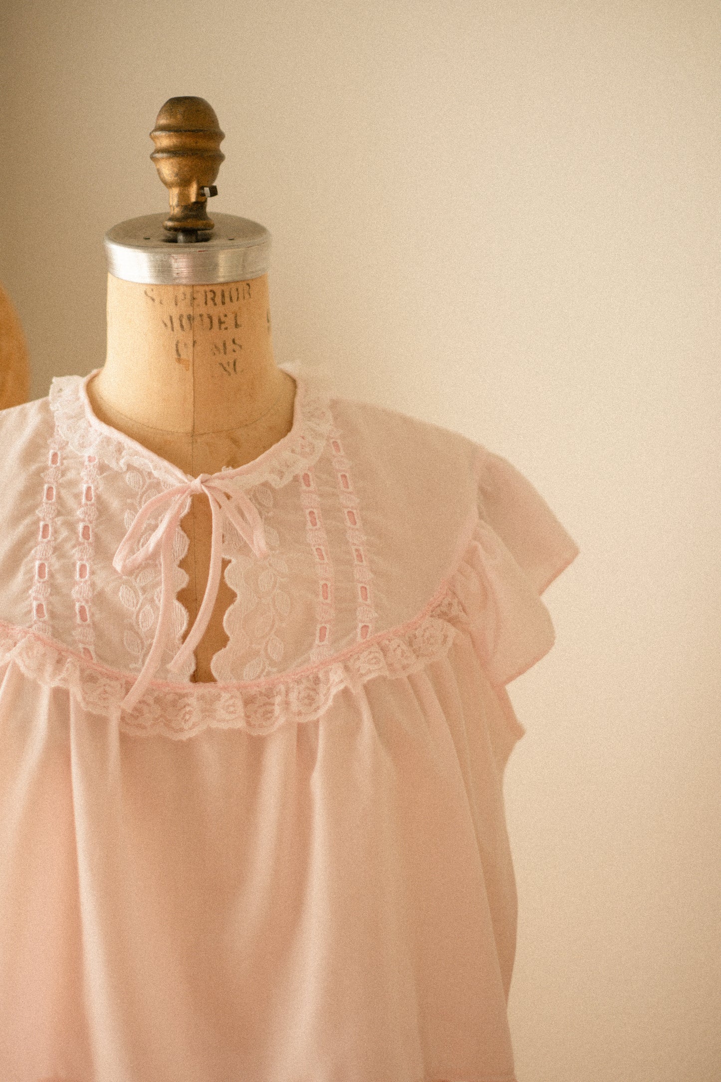 Vintage pink lacy pyjama set
