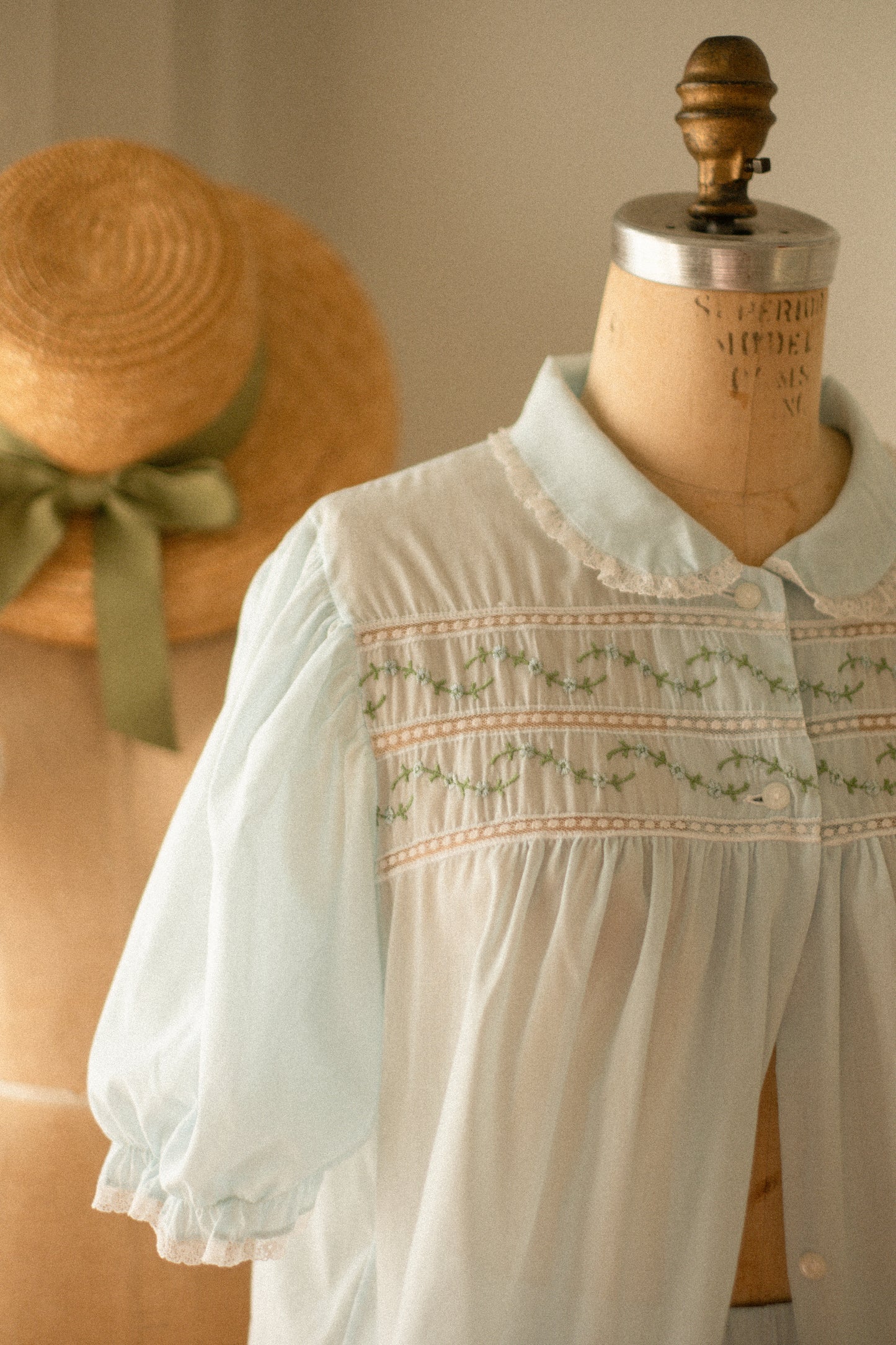 Vintage embroidered lacy pyjama set