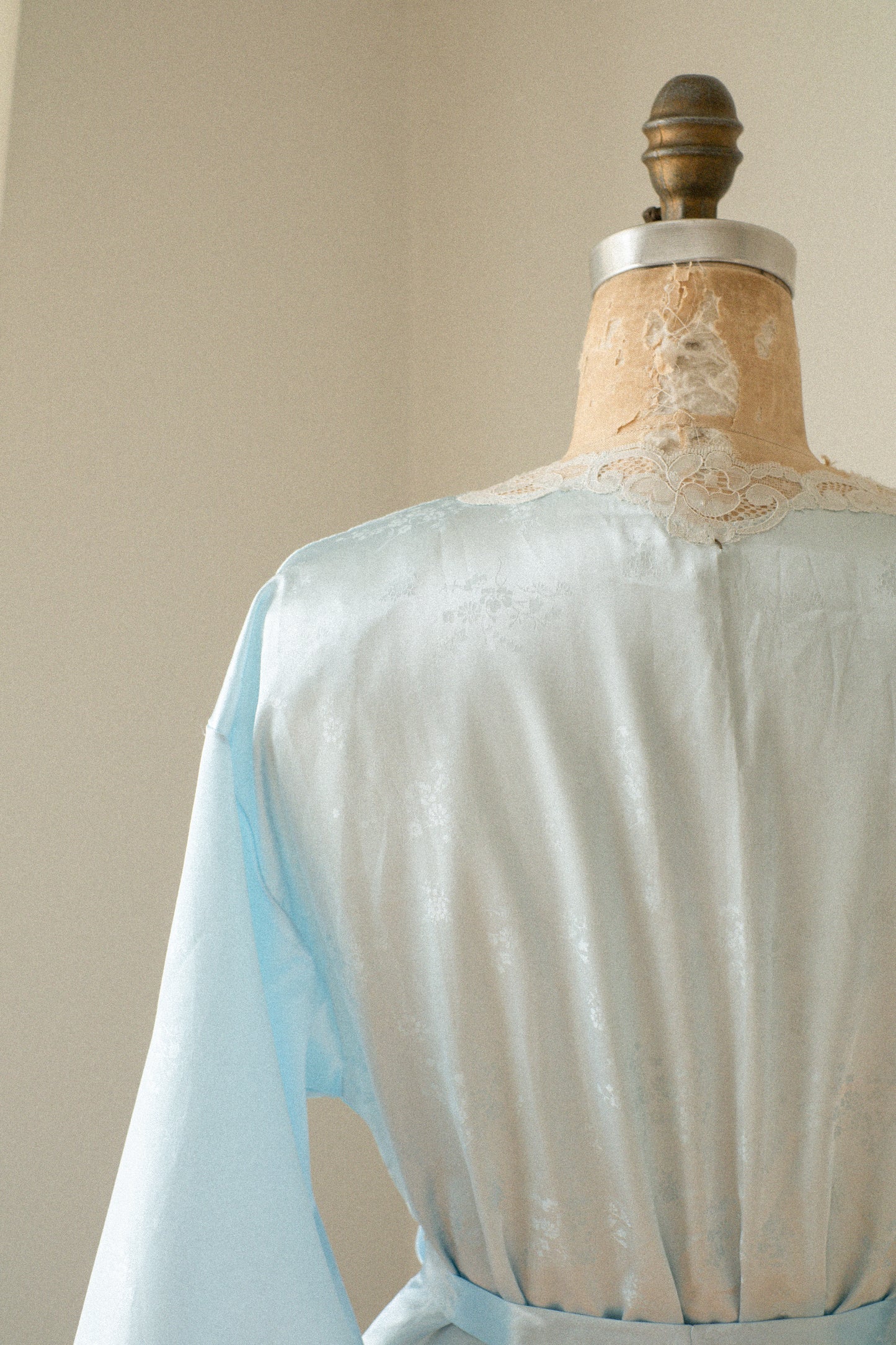 Vintage handmade baby blue satin dressing gown ♡