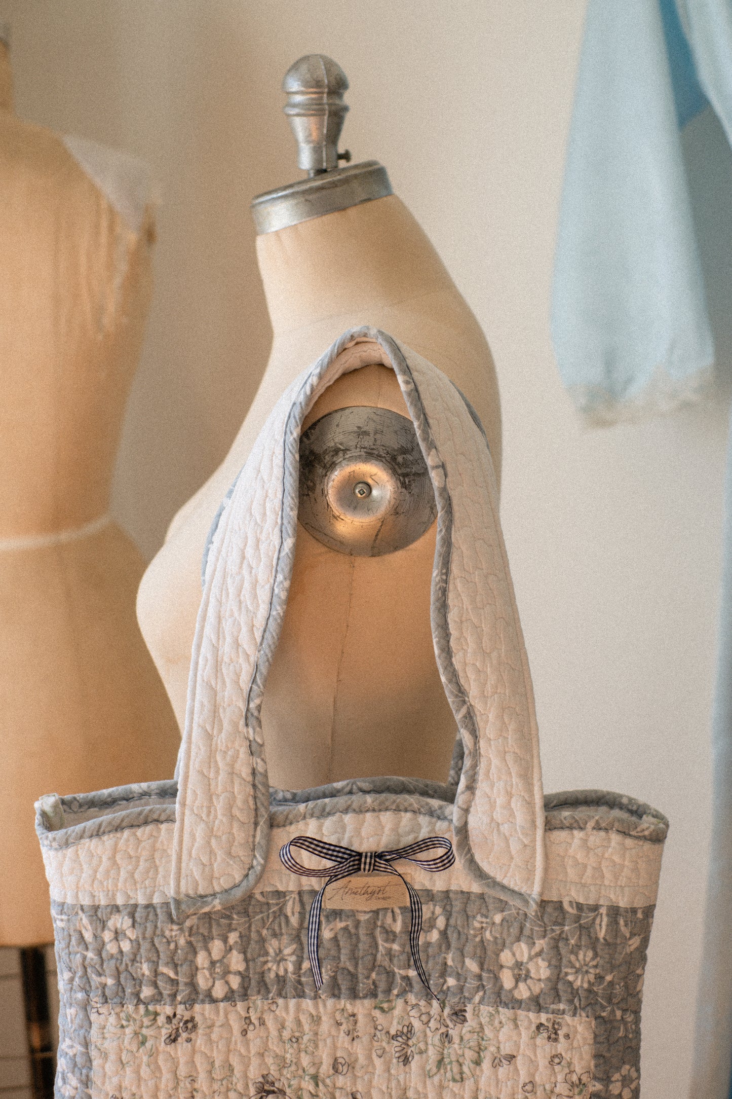 Handmade quilted mini tote bag - Blueberry