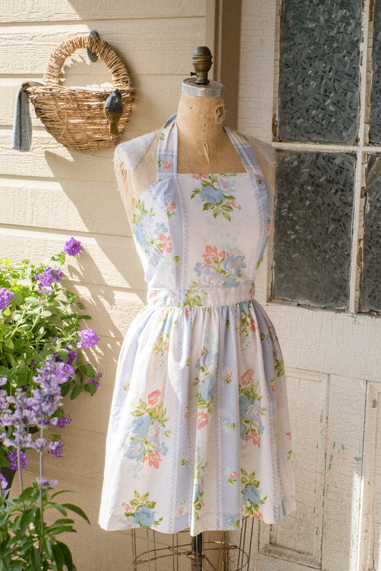 Handmade vintage inspired apron - daydream