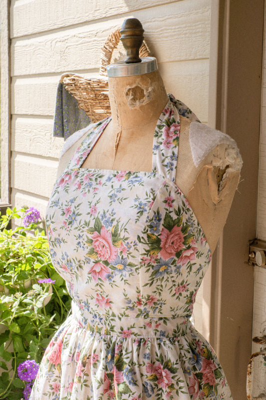 Handmade vintage inspired apron - Petites fleurs