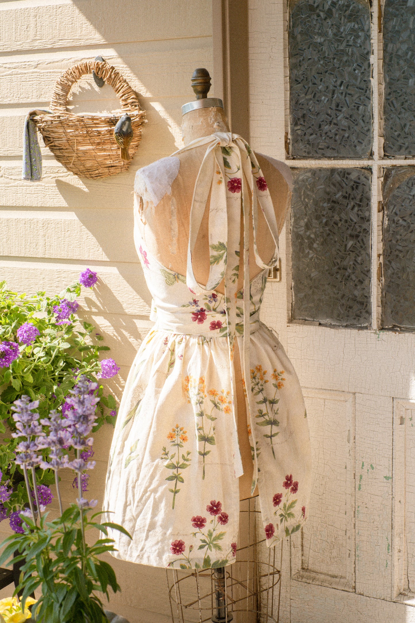 Handmade vintage inspired apron set - jardin