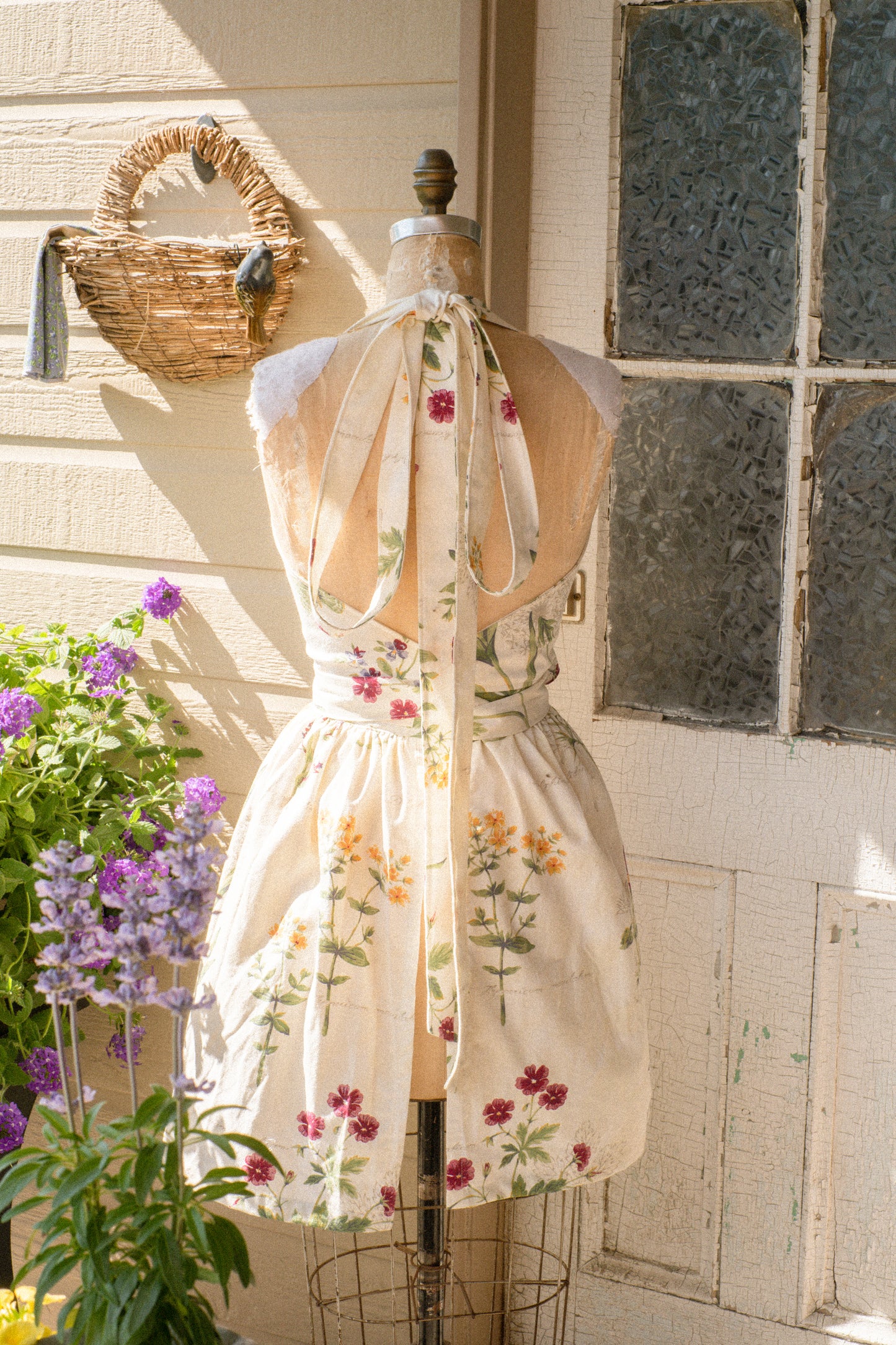 Handmade vintage inspired apron set - jardin
