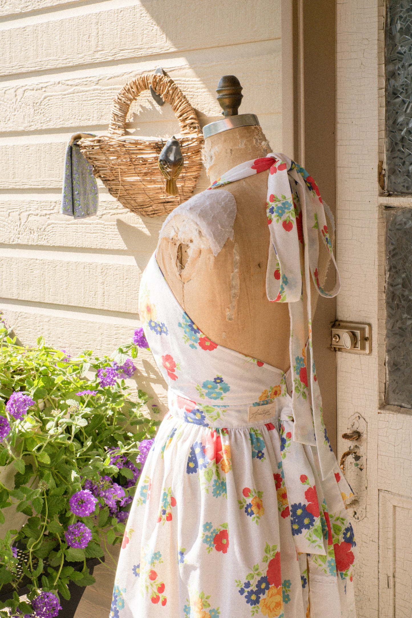 Handmade vintage inspired apron - Poppy
