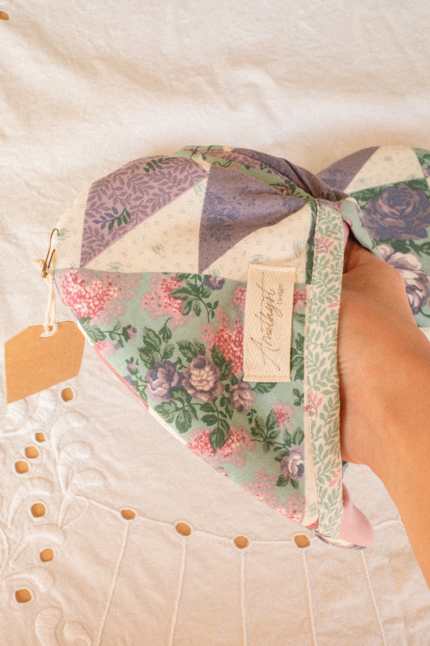 Handmade heart shaped oven mitt set - vintage quilt