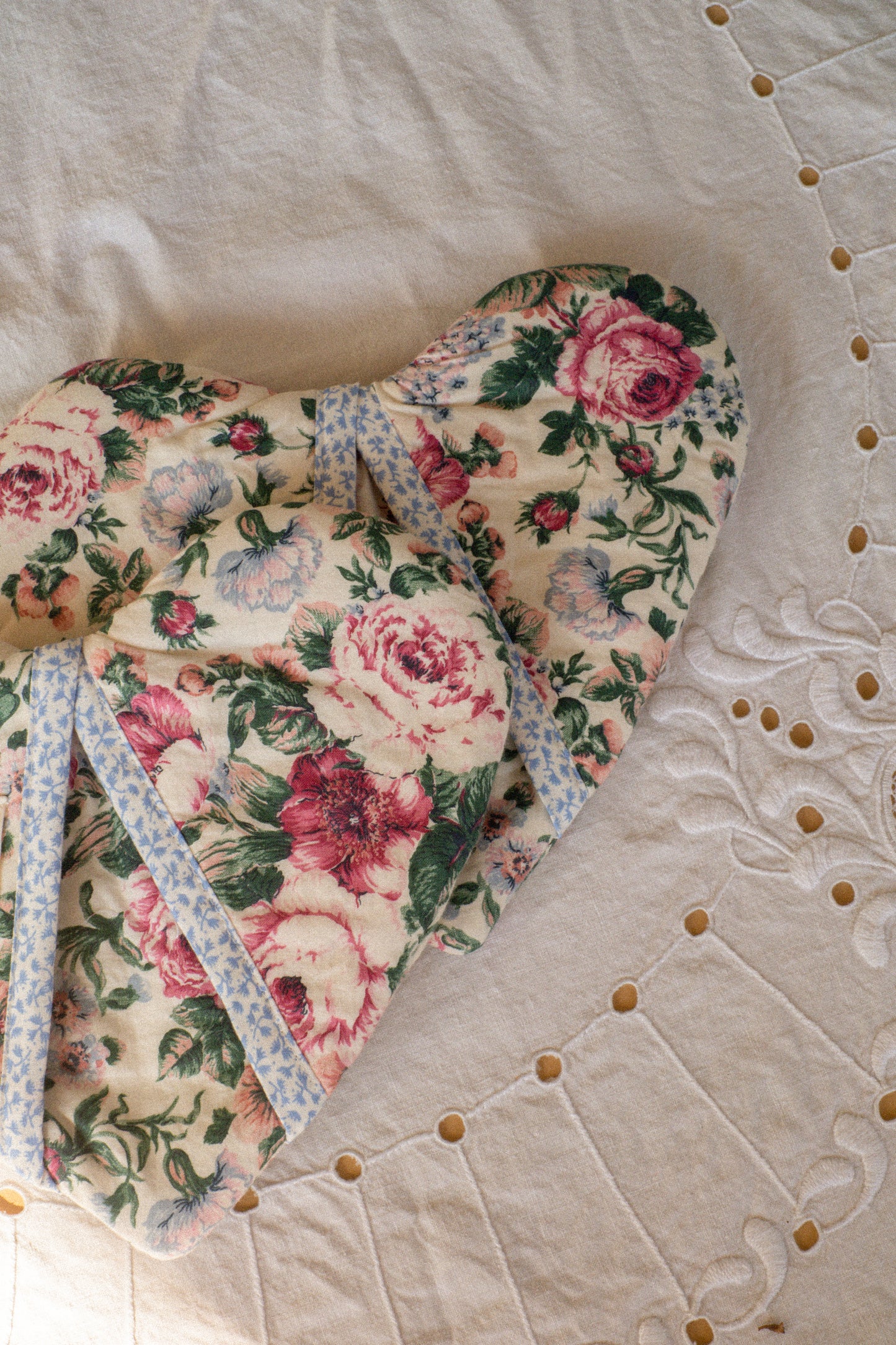 Handmade heart shaped oven mitt set -