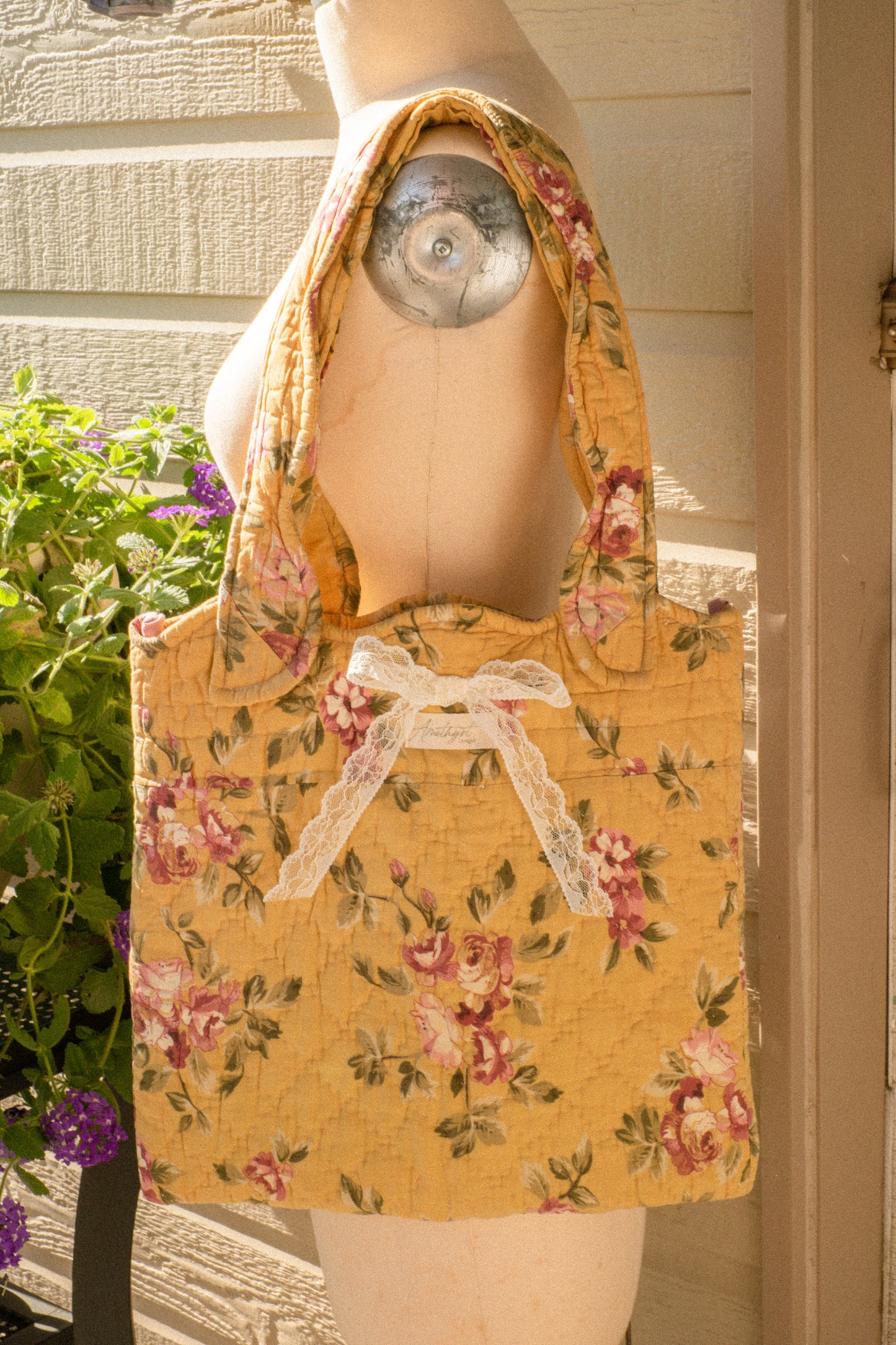 Handmade quilted mini tote bag - primrose