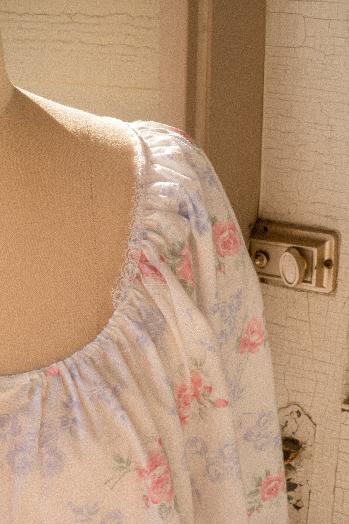 Vintage ruffled floral cotton nighty