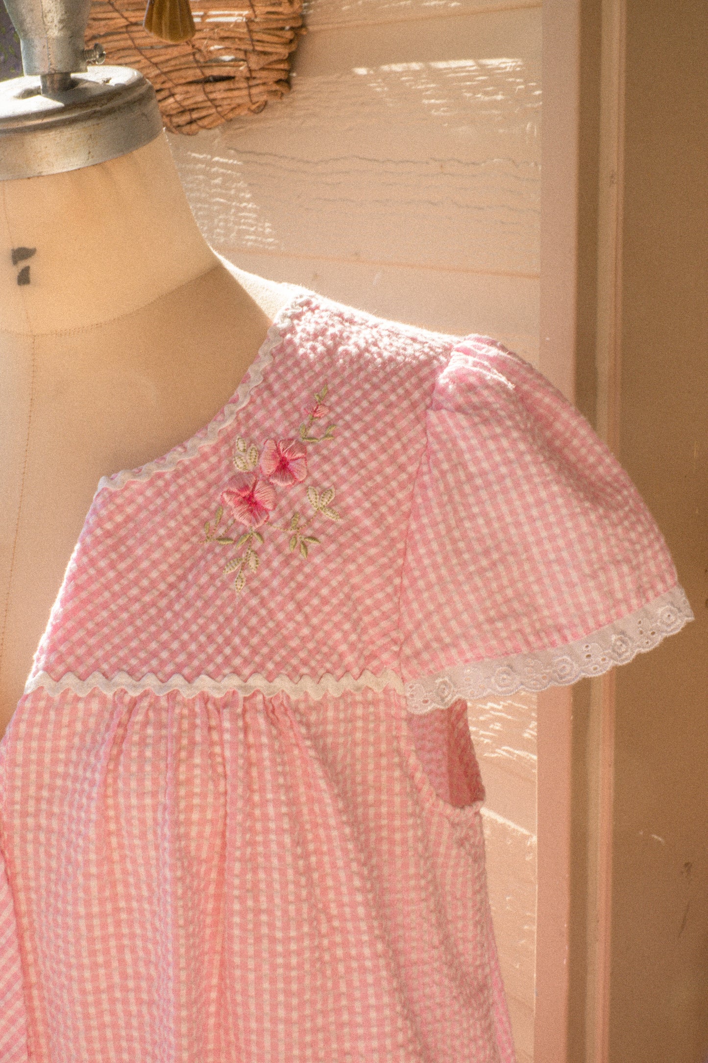 Vintage gingham embroidered ruffed nighty