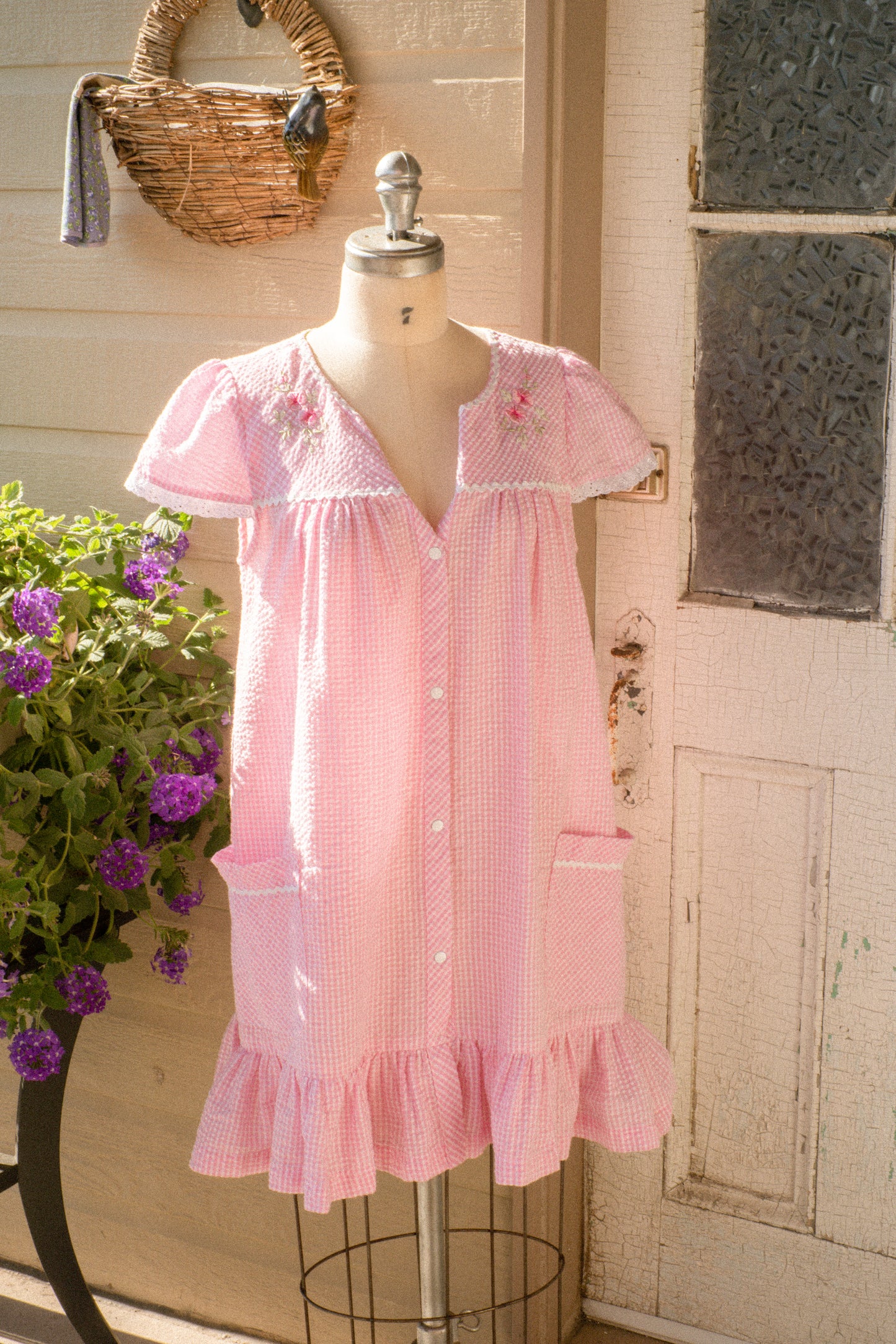 Vintage gingham embroidered ruffed nighty