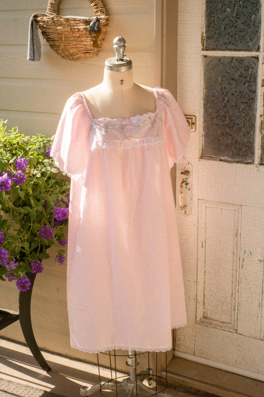 Vintage cotton embroidered nighty
